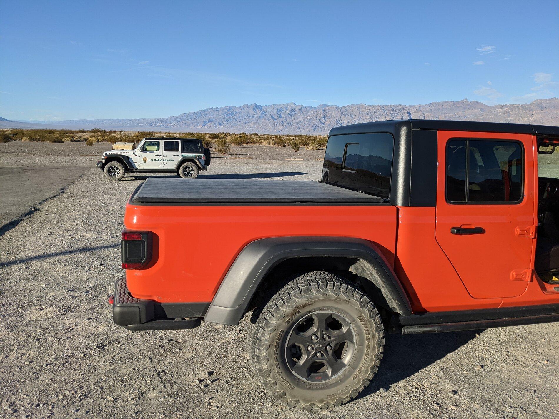 Jeep Gladiator Jeeps Parking Next To Jeeps PXL_20210104_231202658