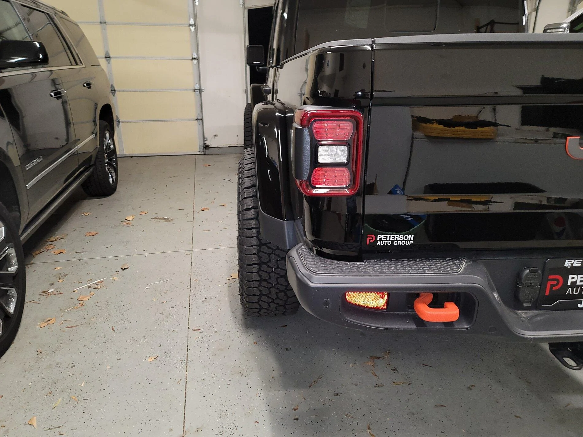 Jeep Gladiator Mojave on 37s, flat fenders and no lift, thoughts? 20210107_212618