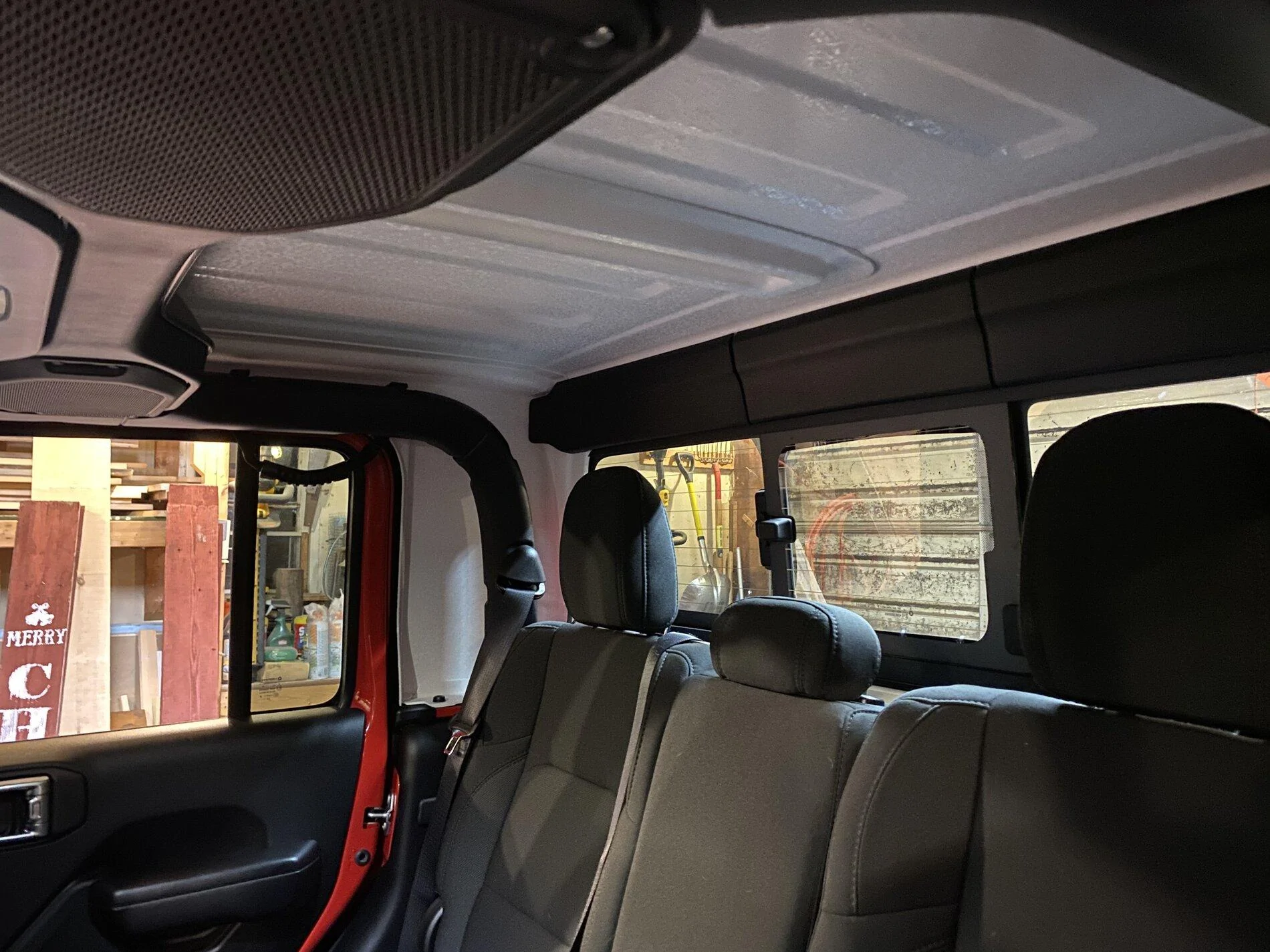 Jeep Gladiator Grab Handles - are they useful? 4971AC3B-9F02-43B6-B07B-4E97C9687F82