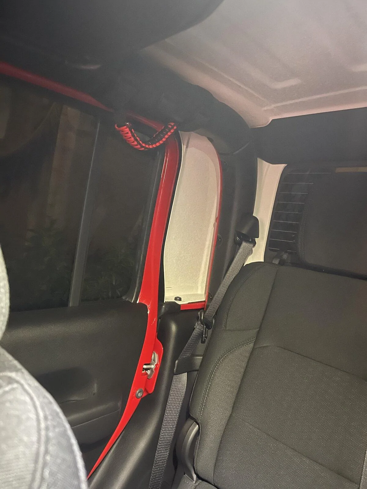 Jeep Gladiator Grab Handles - are they useful? D919721B-93B6-498C-96FB-828712C6BFC6