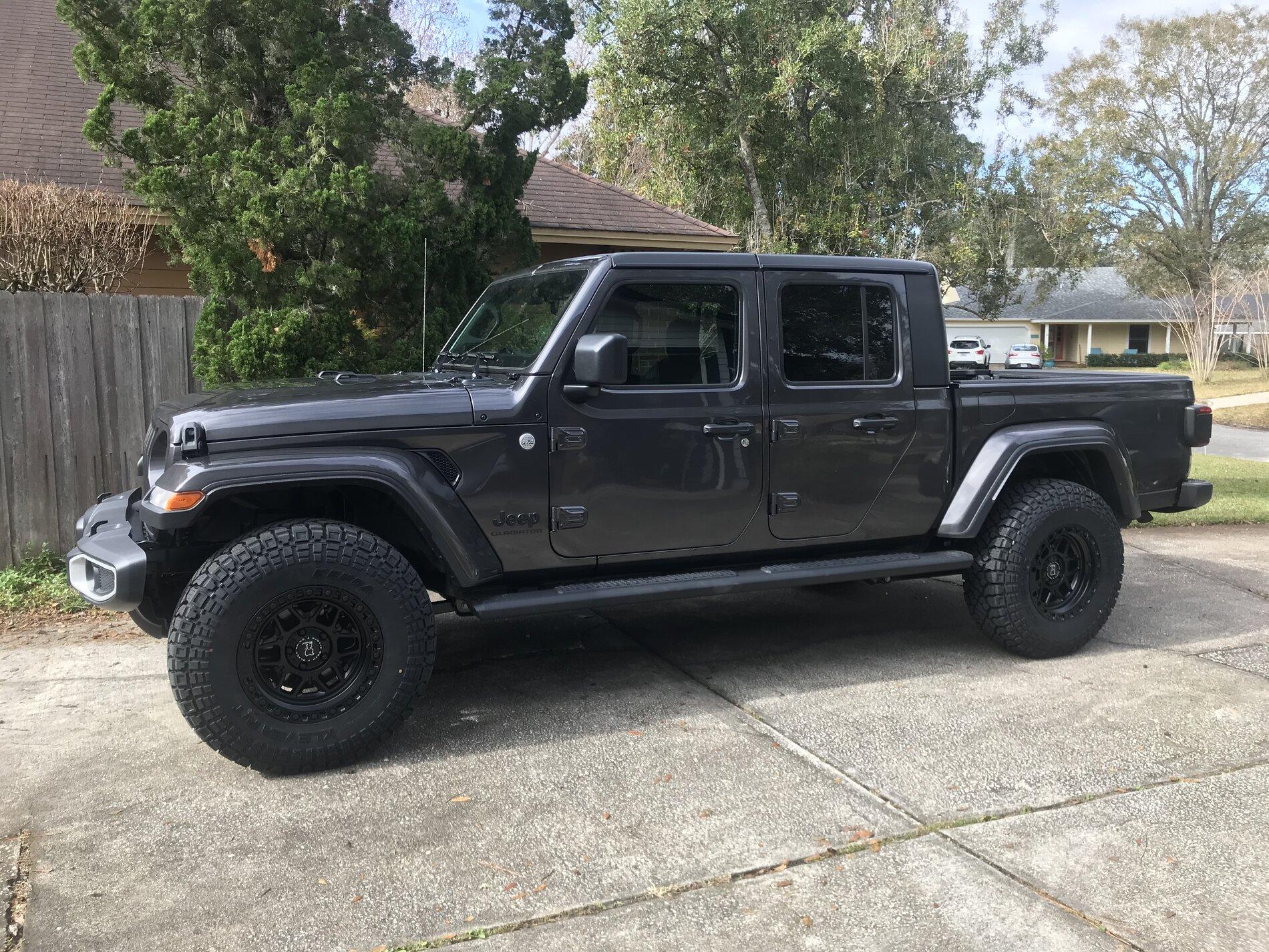 Jeep Gladiator Sport S with Max Tow - What's required for 35s? Better tire alternative? B07F8B94-6E3A-4F70-B26B-84883808CFC0