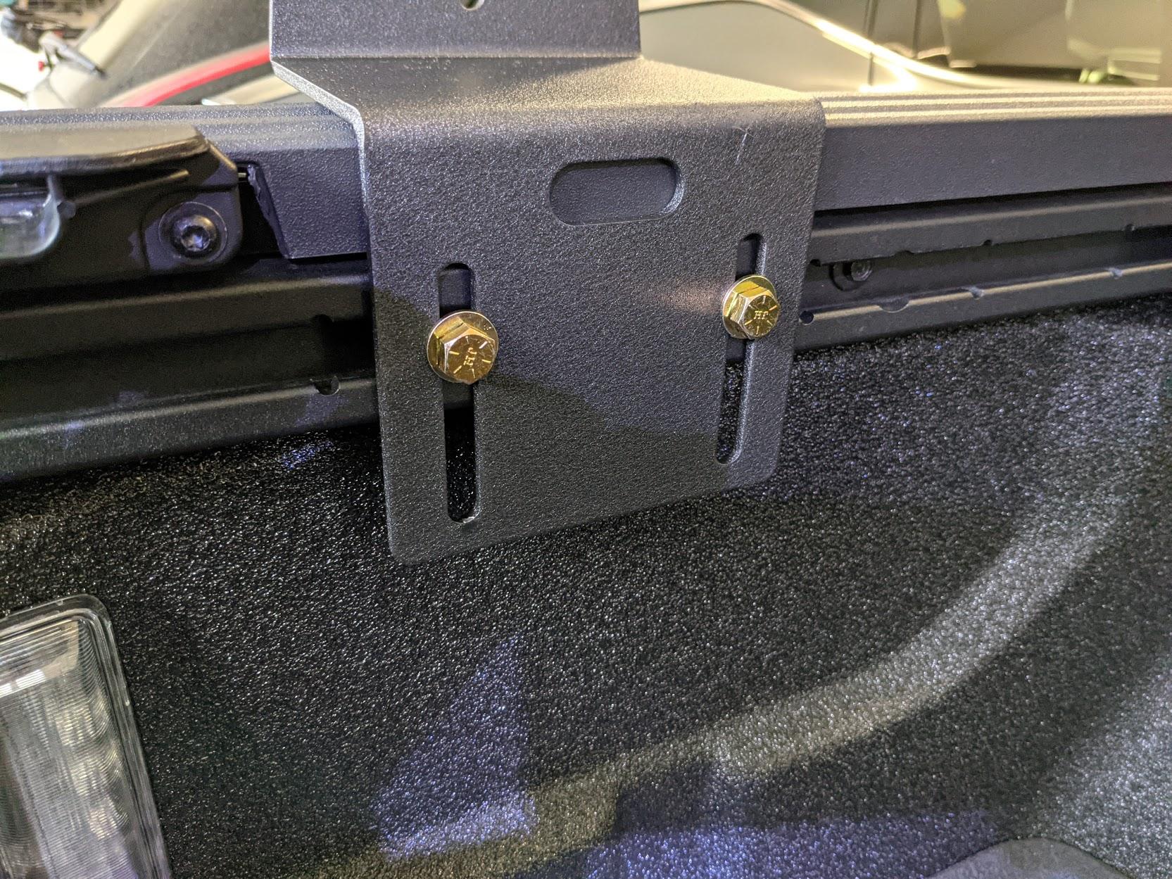 Jeep Gladiator Installing Billiebars on 2021 Mojave with Mopar Tonneau Rolling cover bb4