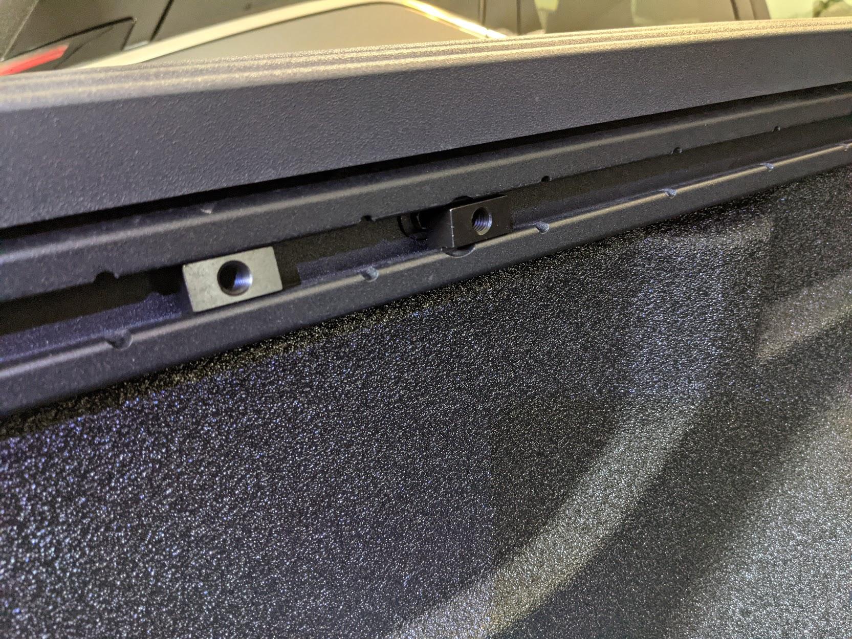 Jeep Gladiator Installing Billiebars on 2021 Mojave with Mopar Tonneau Rolling cover bb3