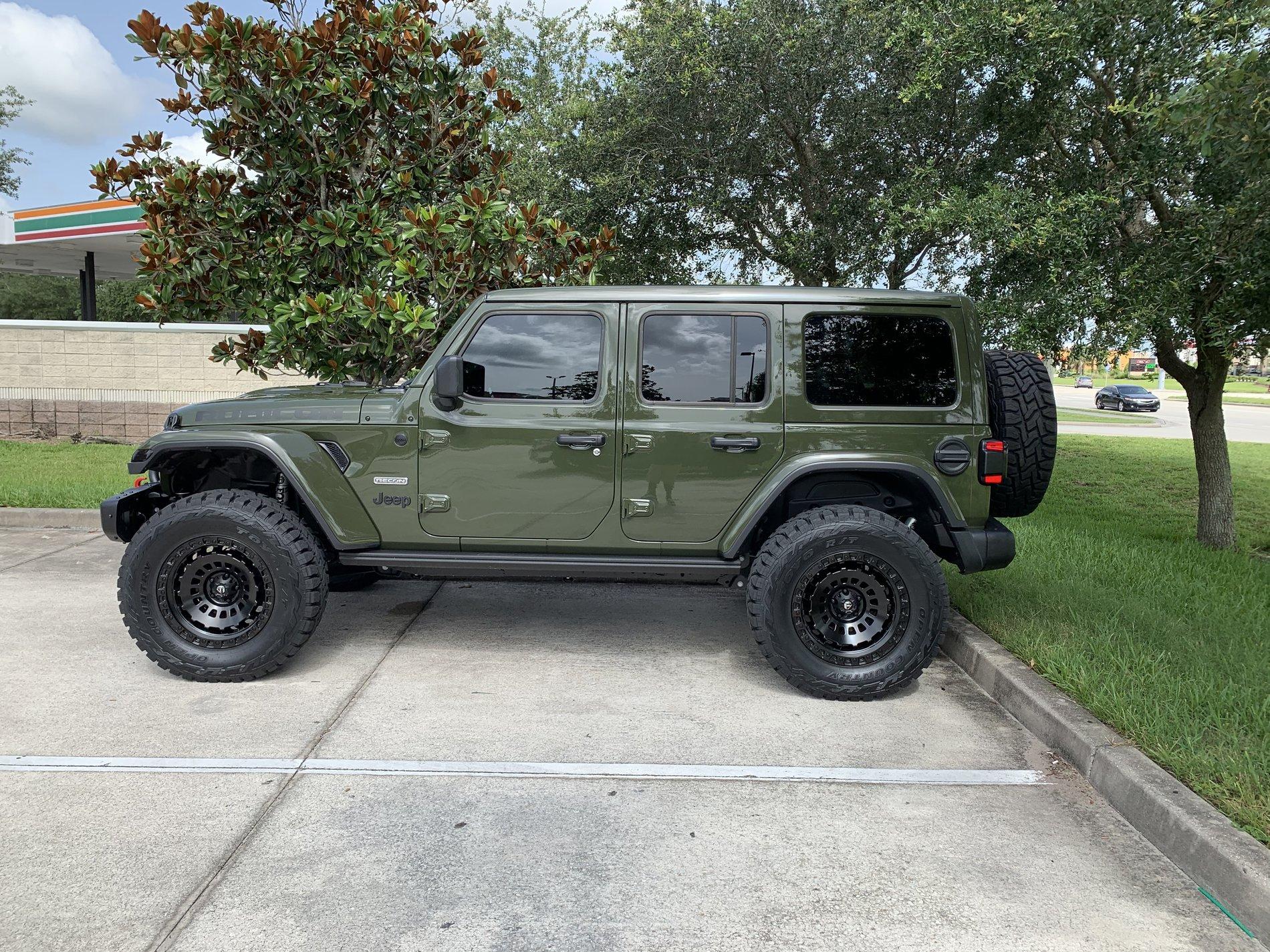 Jeep Gladiator Hated my Jeep color in person. Which do I pick now? B6D75F82-2684-4003-ACDD-38846D4125B2