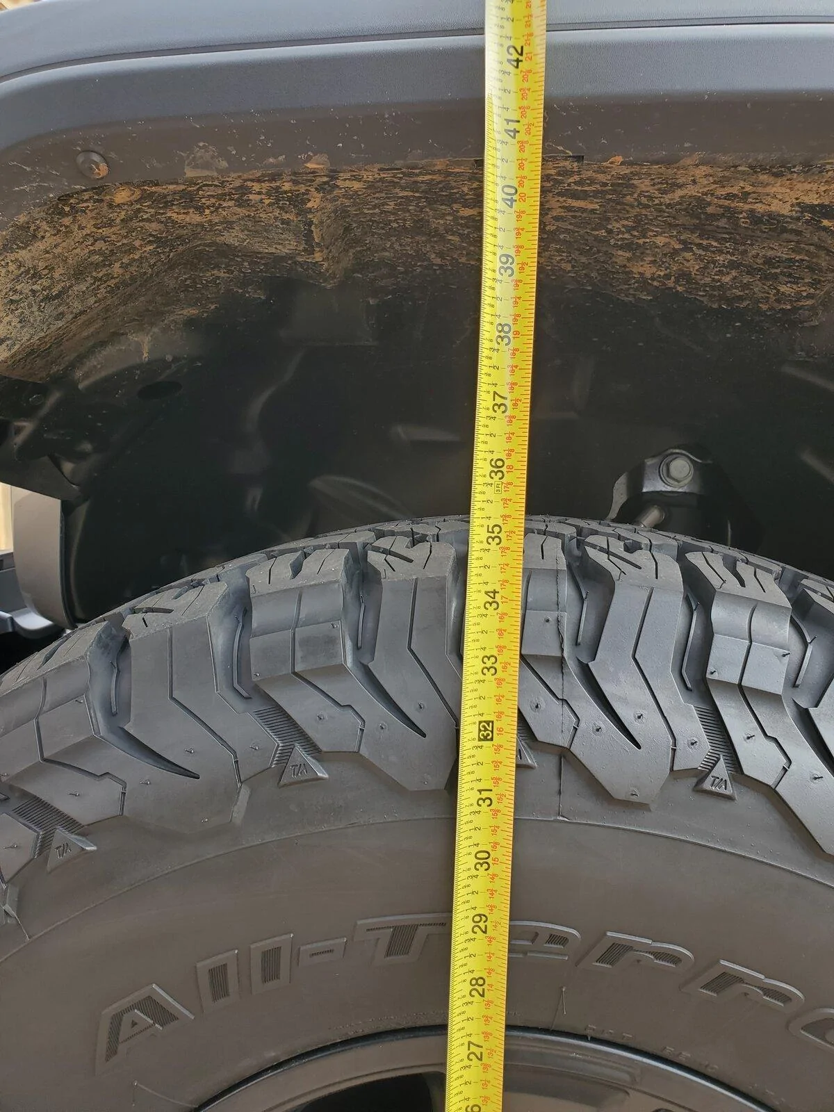 Jeep Gladiator Mojave on 37s, flat fenders and no lift, thoughts? 20201231_115719