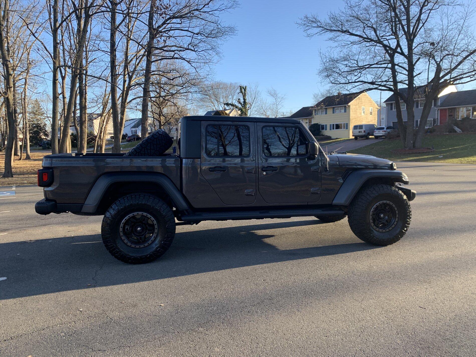 Jeep Gladiator Money Pit A8712FDD-CD39-4AD3-BCA6-EBBC2145C230