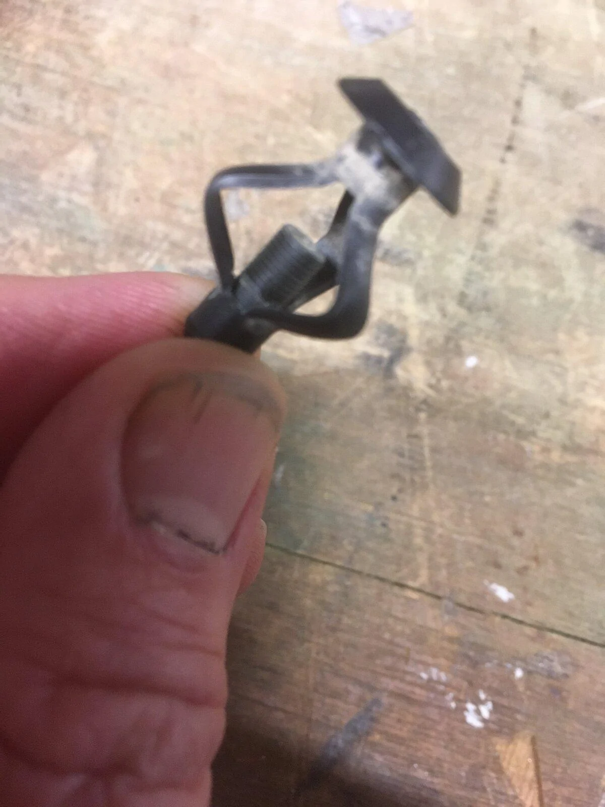 Jeep Gladiator How do I fix this? F898C91A-5465-453B-8357-D154B4A313BD