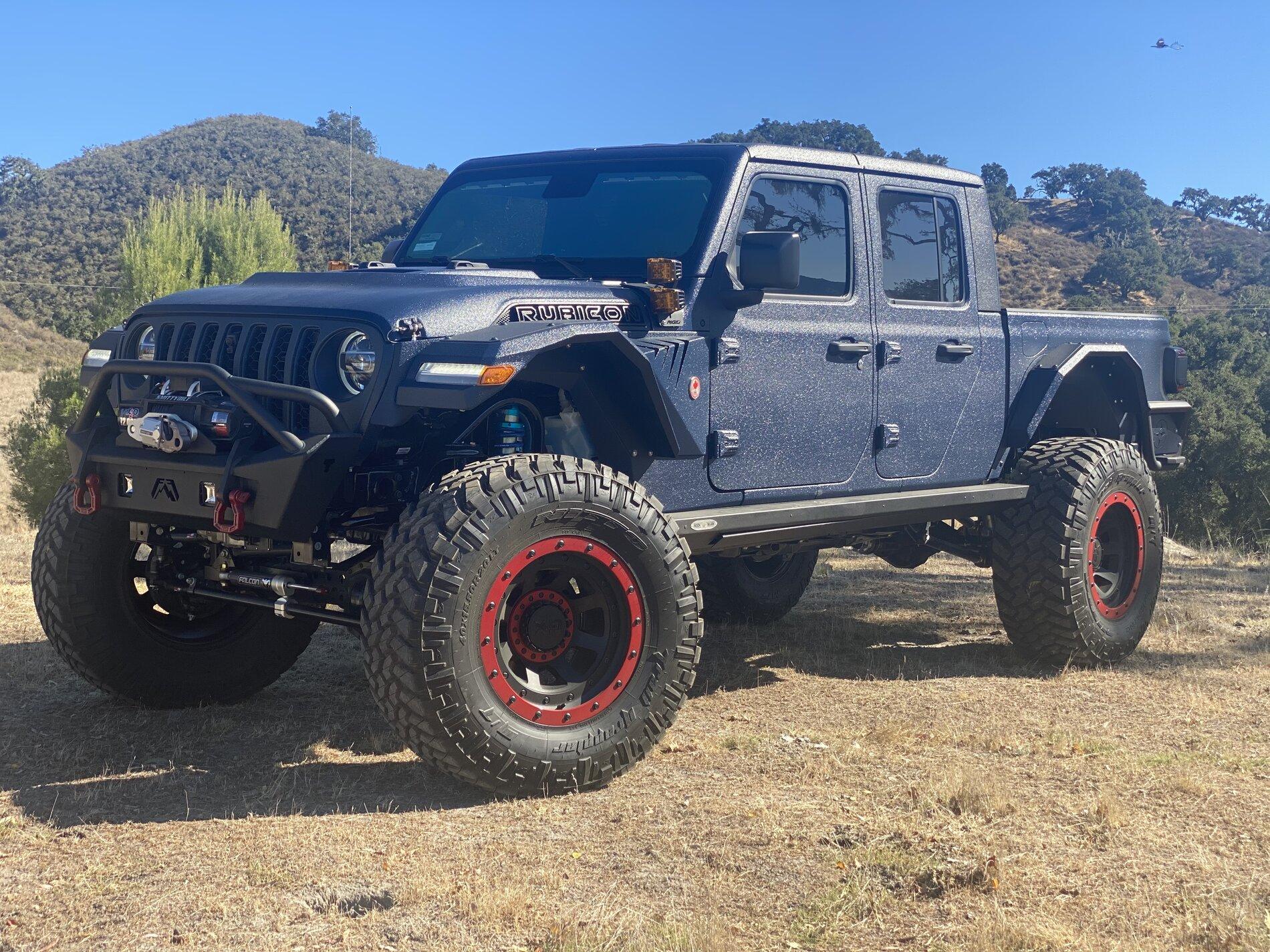 Jeep Gladiator Hated my Jeep color in person. Which do I pick now? 755F374A-139D-40B4-B6D4-2B85FCD9E33C