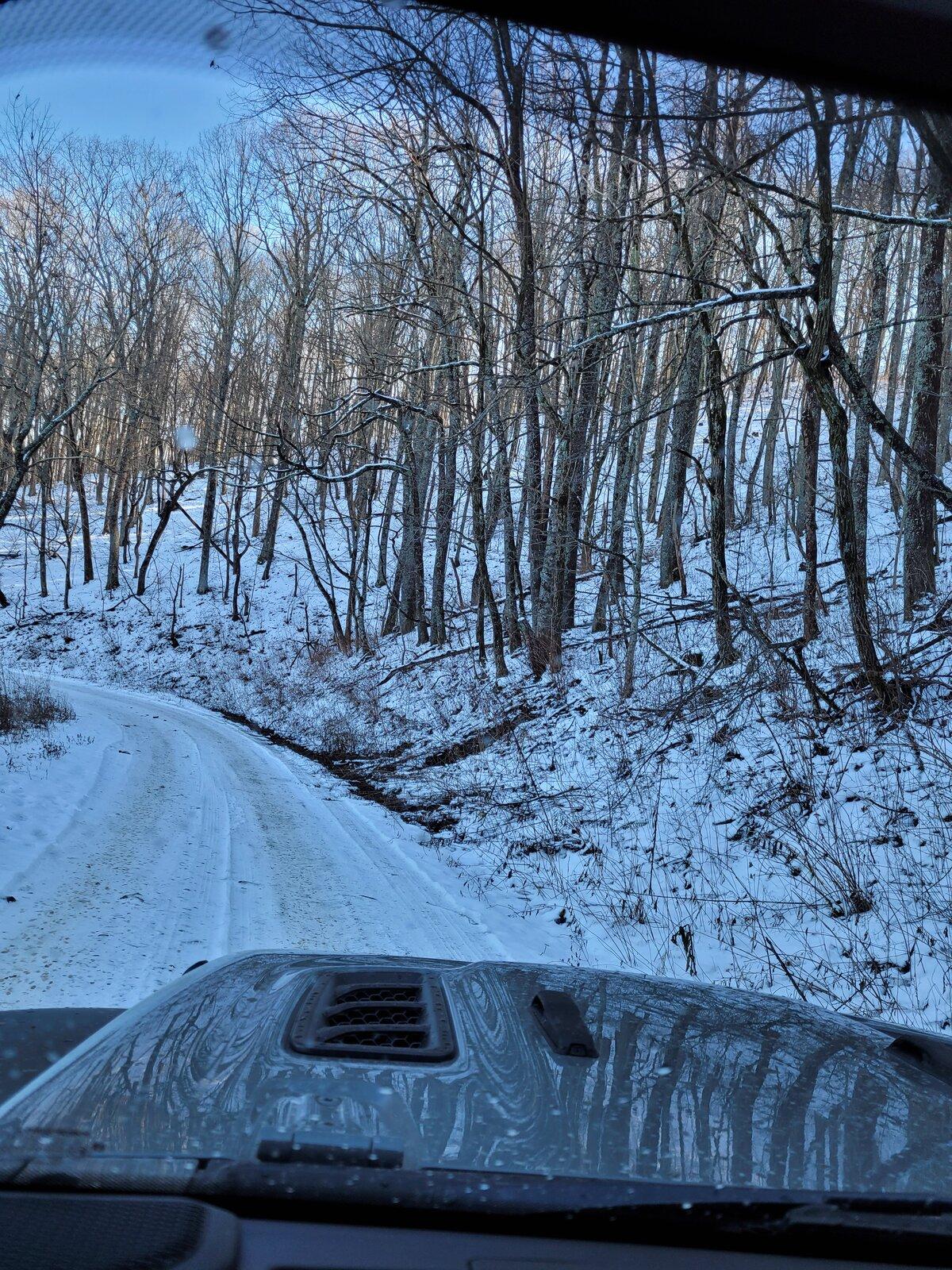 Jeep Gladiator Snow on Tray Mtn. 20201227_143800