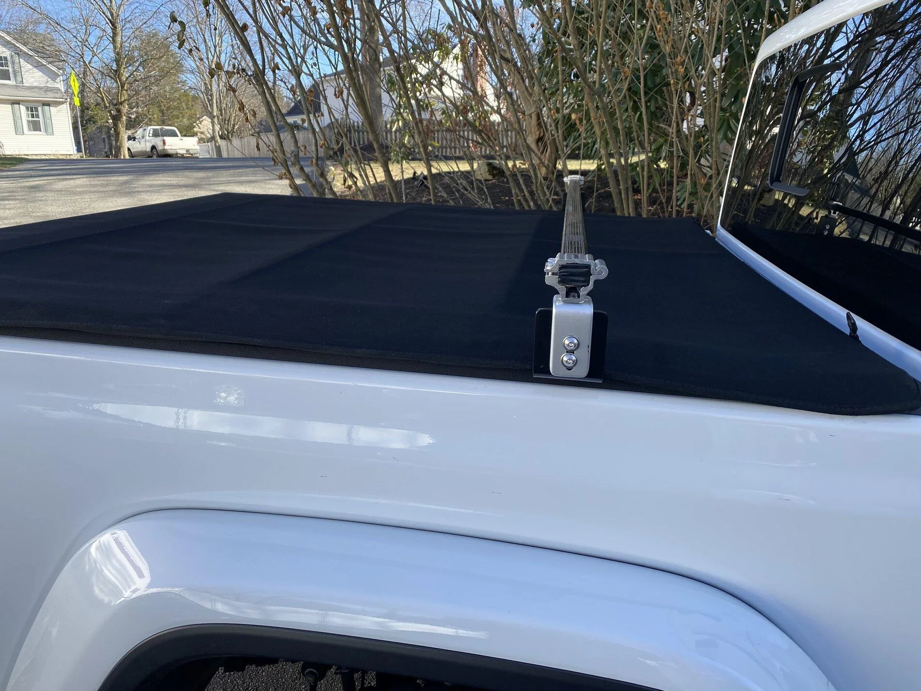 Jeep Gladiator Custom brackets with Inno bars (works with Mopar soft tonneau) 57176983-7DF2-4429-B87D-2F0CDB2E057C