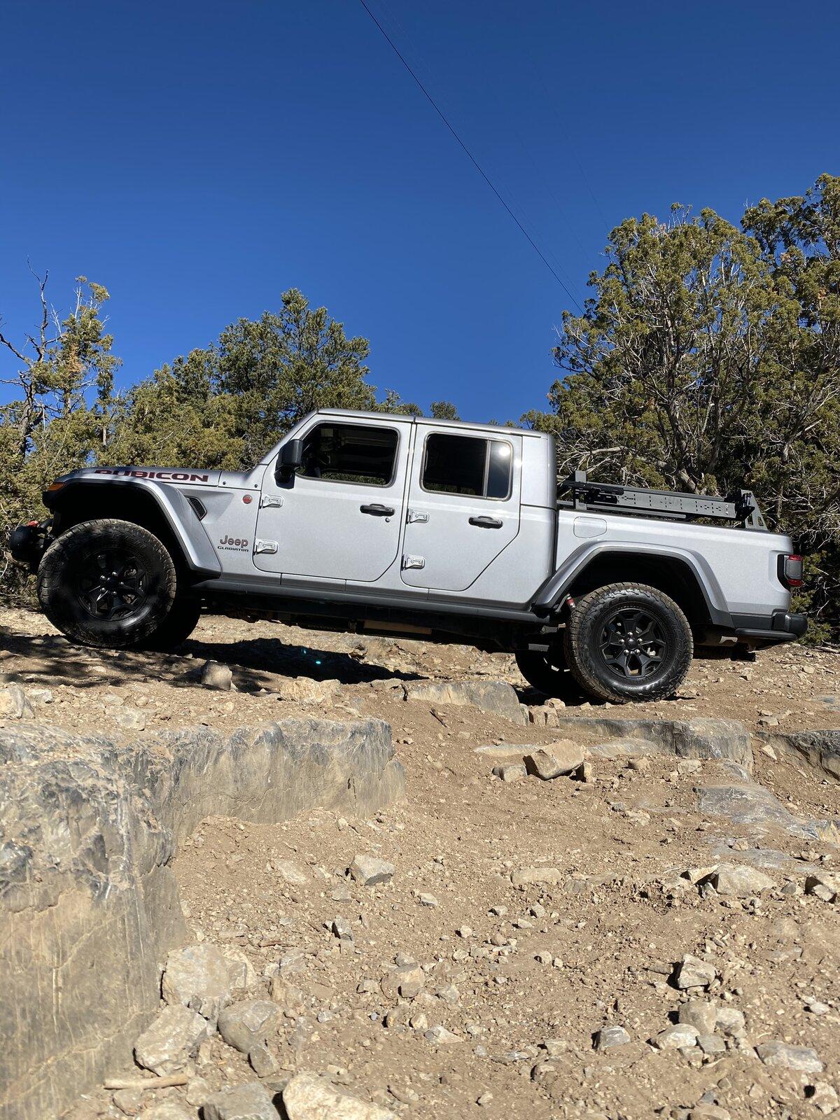 Jeep Gladiator New Mexico DDBF3825-E76D-4A97-9131-41626AA14D14
