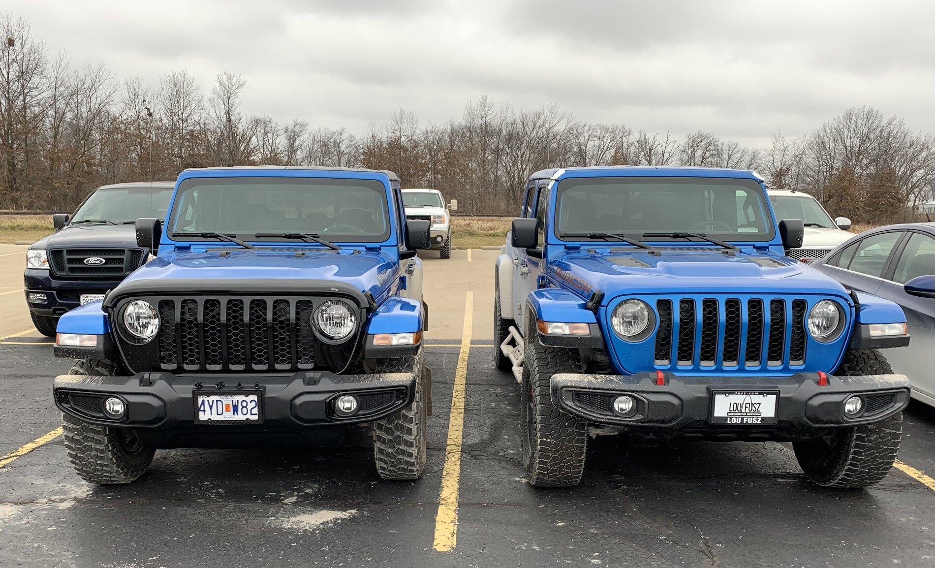 Jeep Gladiator HYDRO BLUE PEARL Gladiator JT Club IMG_E2400.JPG