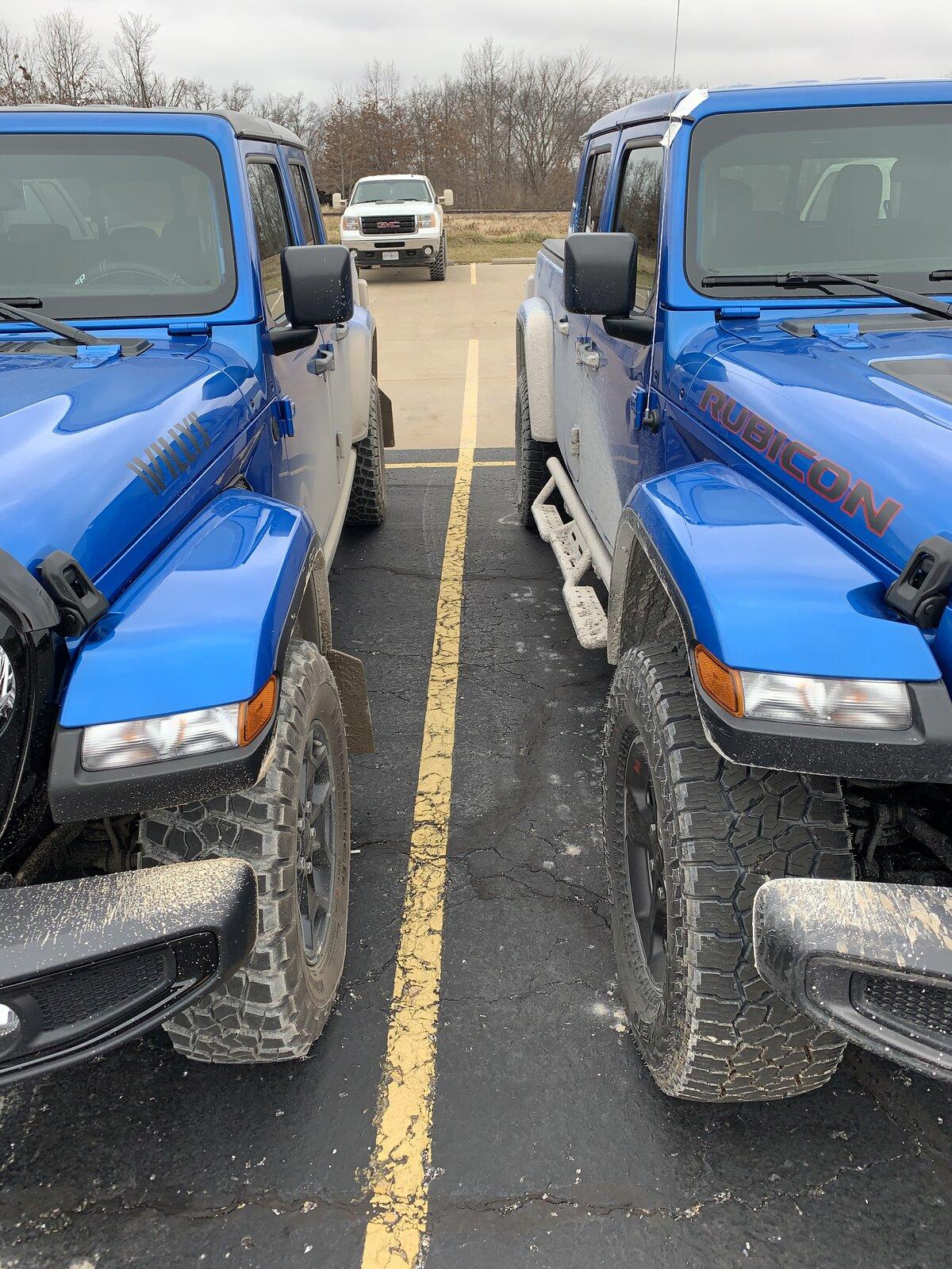 Jeep Gladiator HYDRO BLUE PEARL Gladiator JT Club IMG_2397.JPG