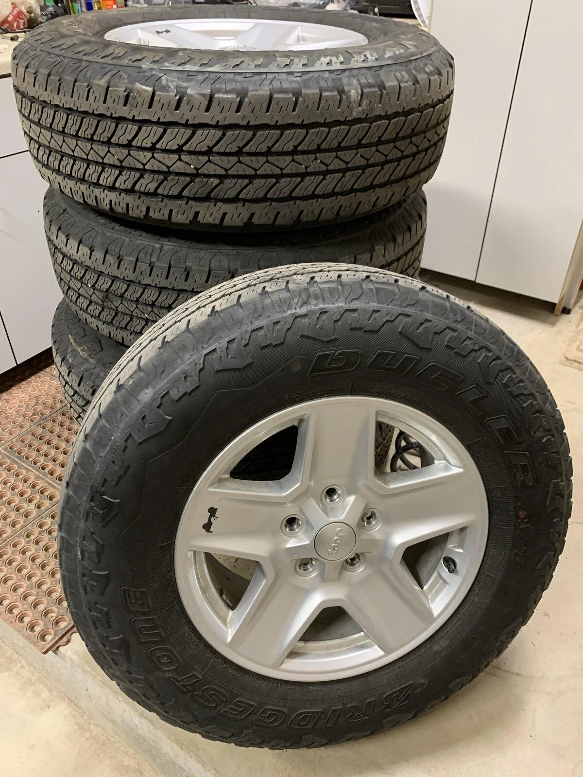 Jeep Gladiator **PRICE DROP** - 2020 Gladiator Sport S Wheels and Tires sports_wheels