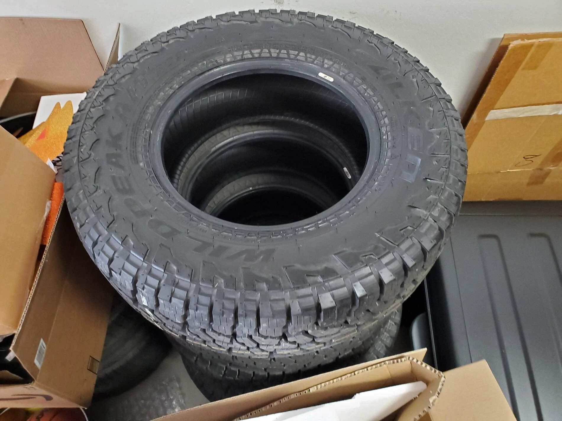 Jeep Gladiator 5x Wildpeak A/Ts 700 Miles 20210110_160707