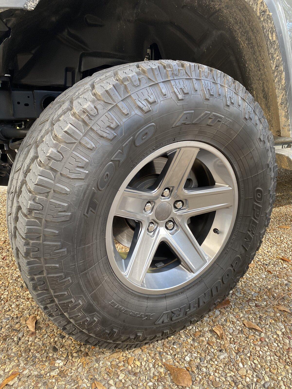 Jeep Gladiator STING GRAY Gladiator JT Club 15B36E7F-8915-48A6-9F22-85421E8B15F3