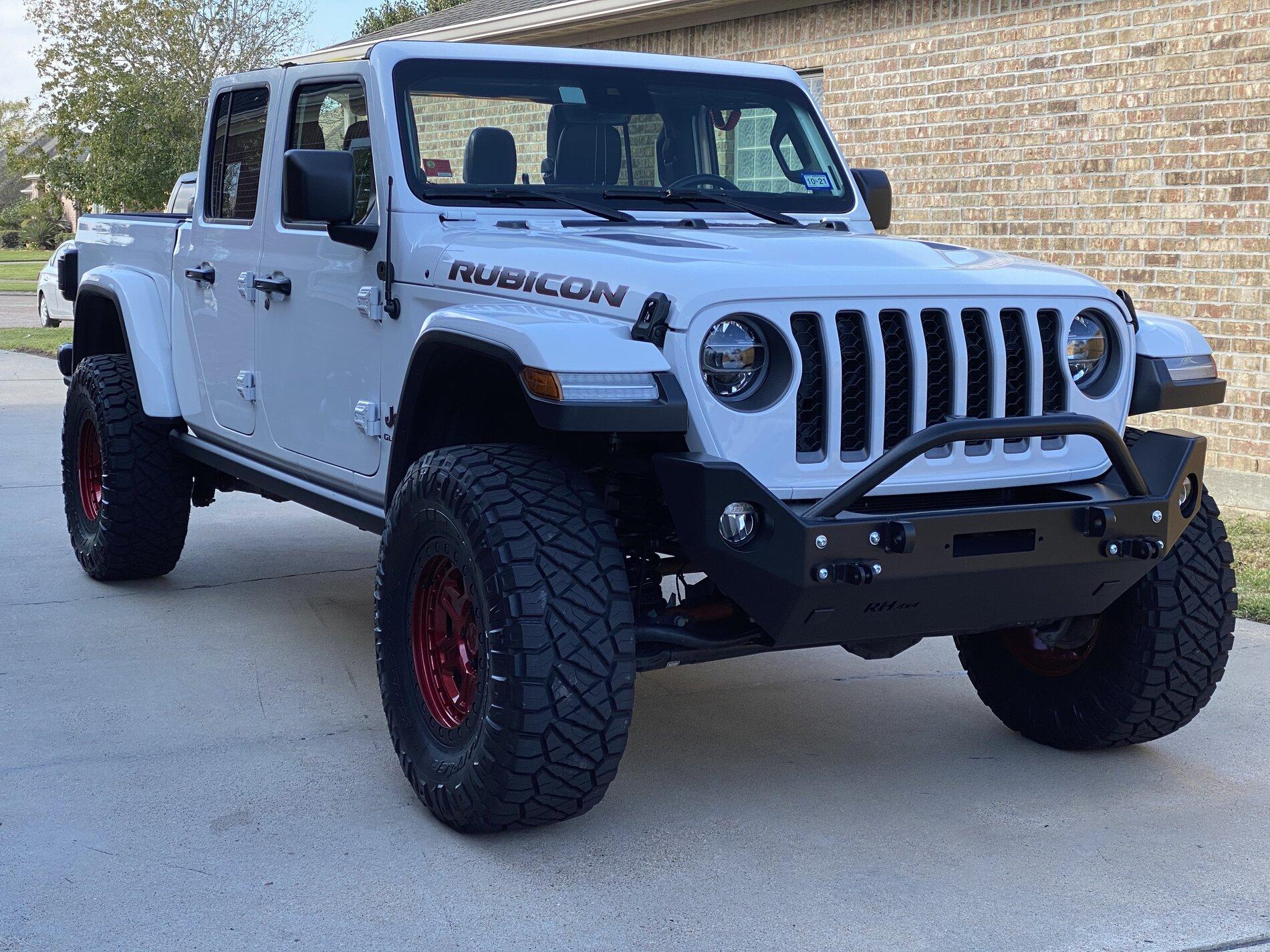 Jeep Gladiator Bumper dilemma 0C1FB764-D5E7-494B-8931-670596BD3A12