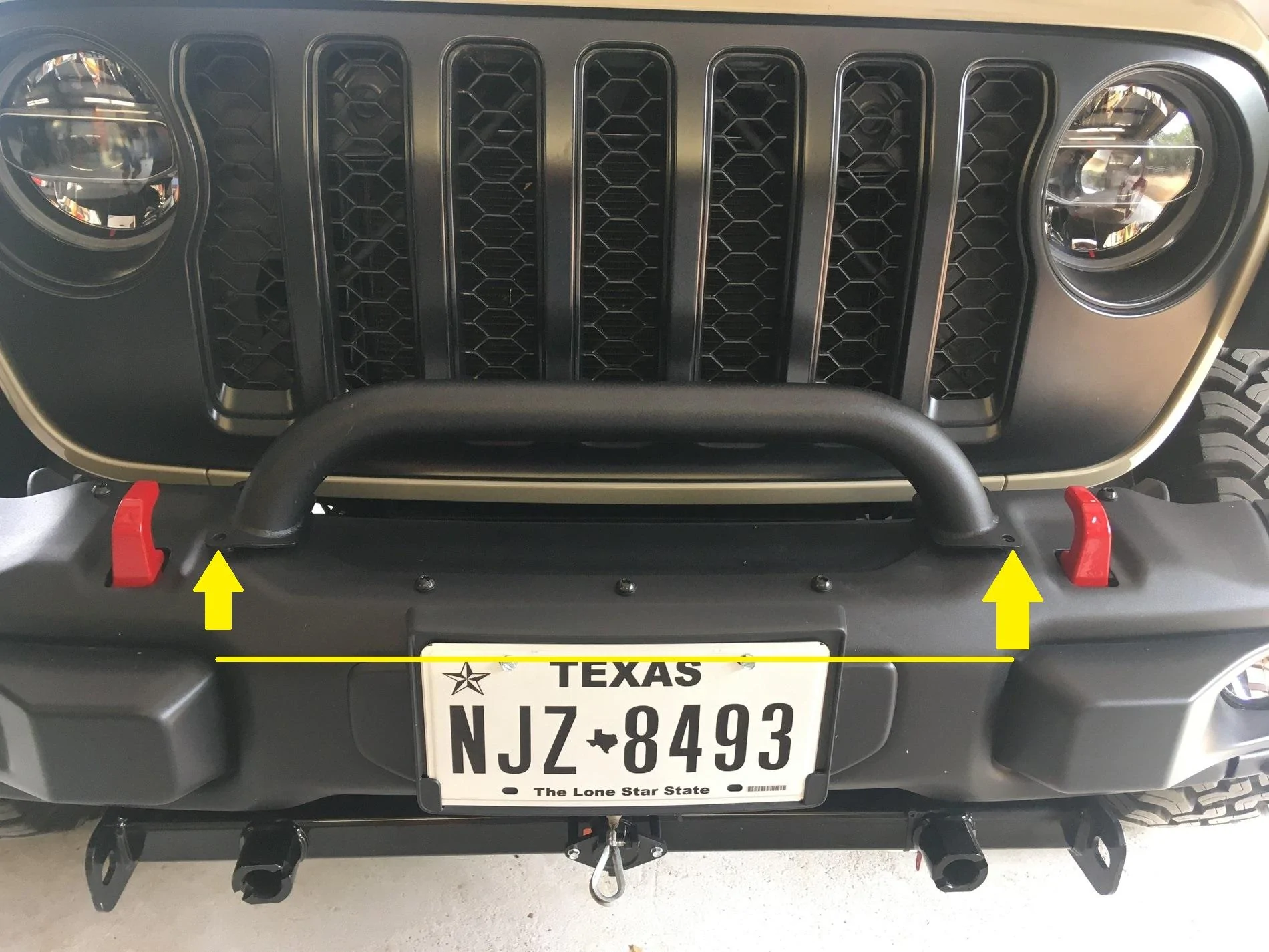 Jeep Gladiator Warn compared to Mopar Grill Guard IMG_4595