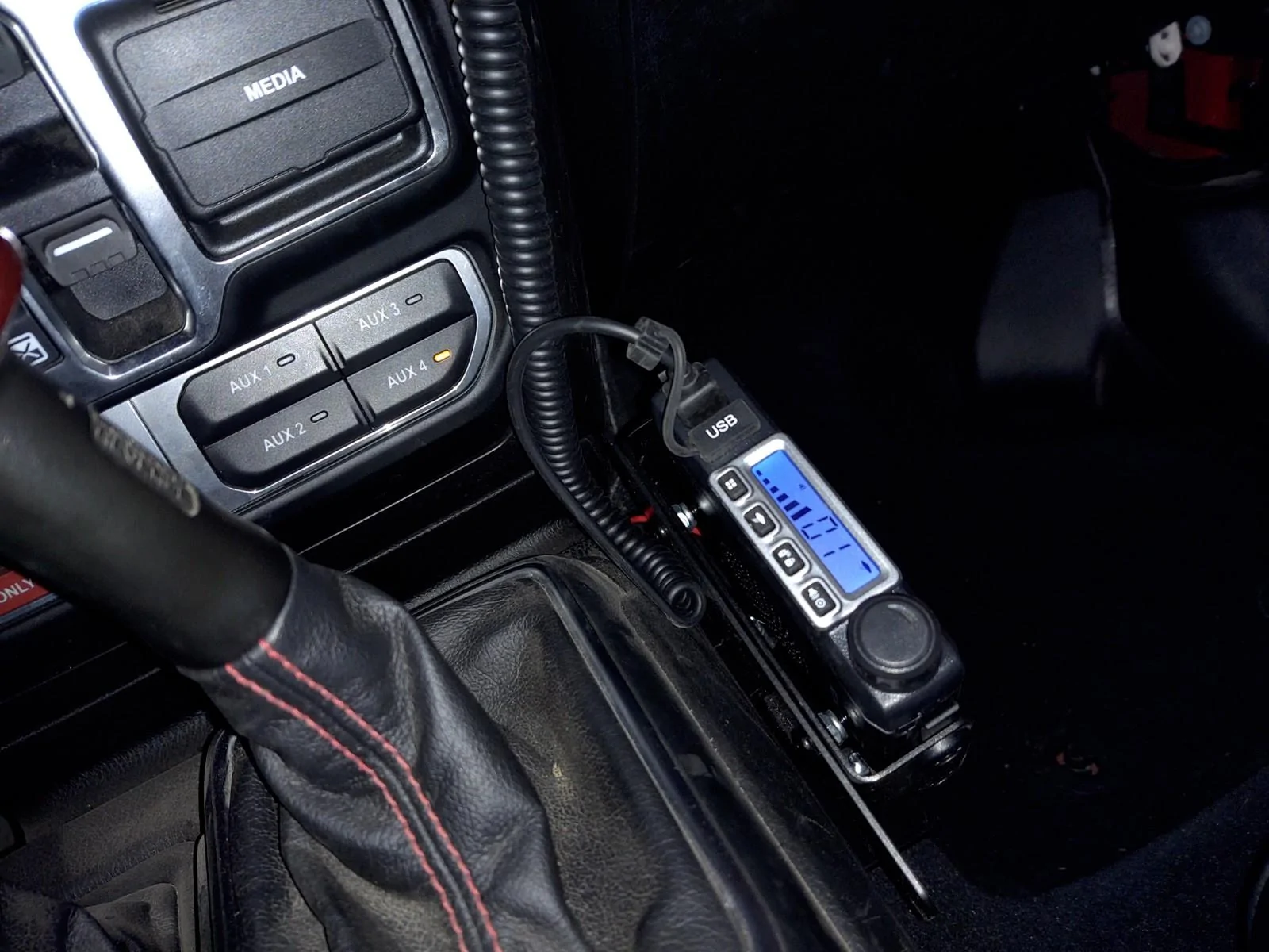Jeep Gladiator My Midland GMRS Radio Install IMG_20210111_191117935