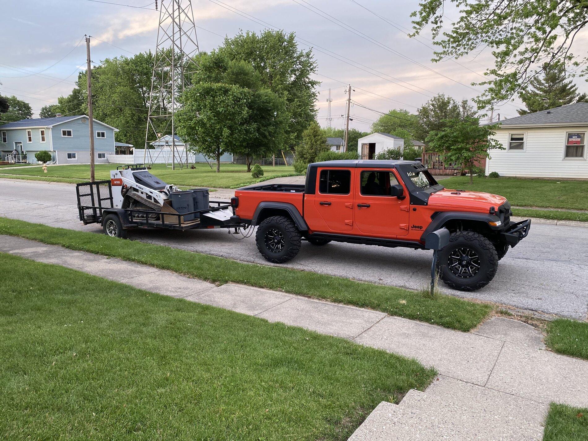 Jeep Gladiator Max tow max tow max tow. 7BA1B22B-DB61-45D0-B648-3A0C33782850