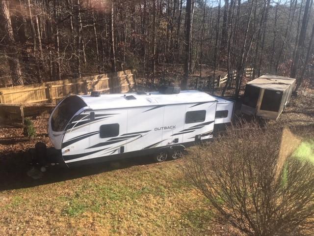 Jeep Gladiator So, what is everybody towing? Outback 240URS Trailer