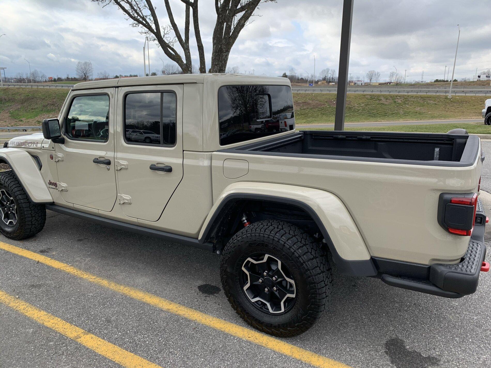 Jeep Gladiator Took Delivery of Your JT? Sign in Here! EC9B6B89-26EC-4820-B364-93284BF8C51A