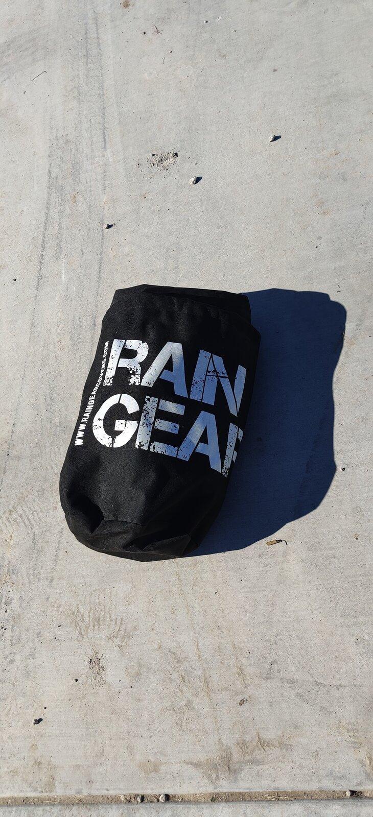 Jeep Gladiator Rain Gear Cover IMG_20210112_120758