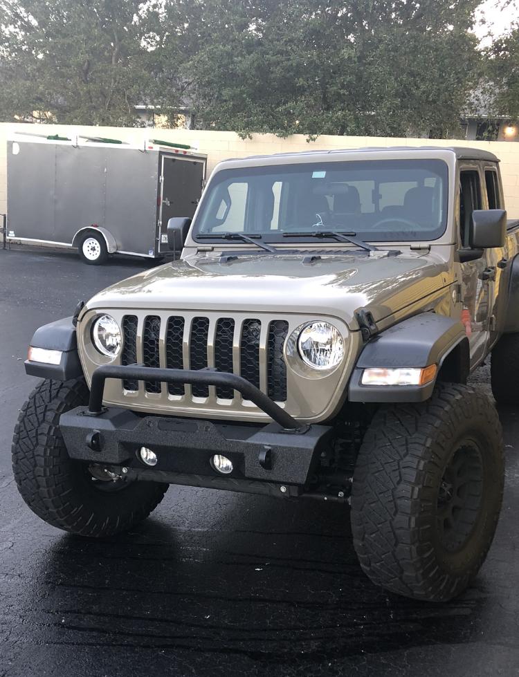 Jeep Gladiator Let’s see those front bumpers! 379B84E9-9617-40CB-B42D-B8355CDBE032