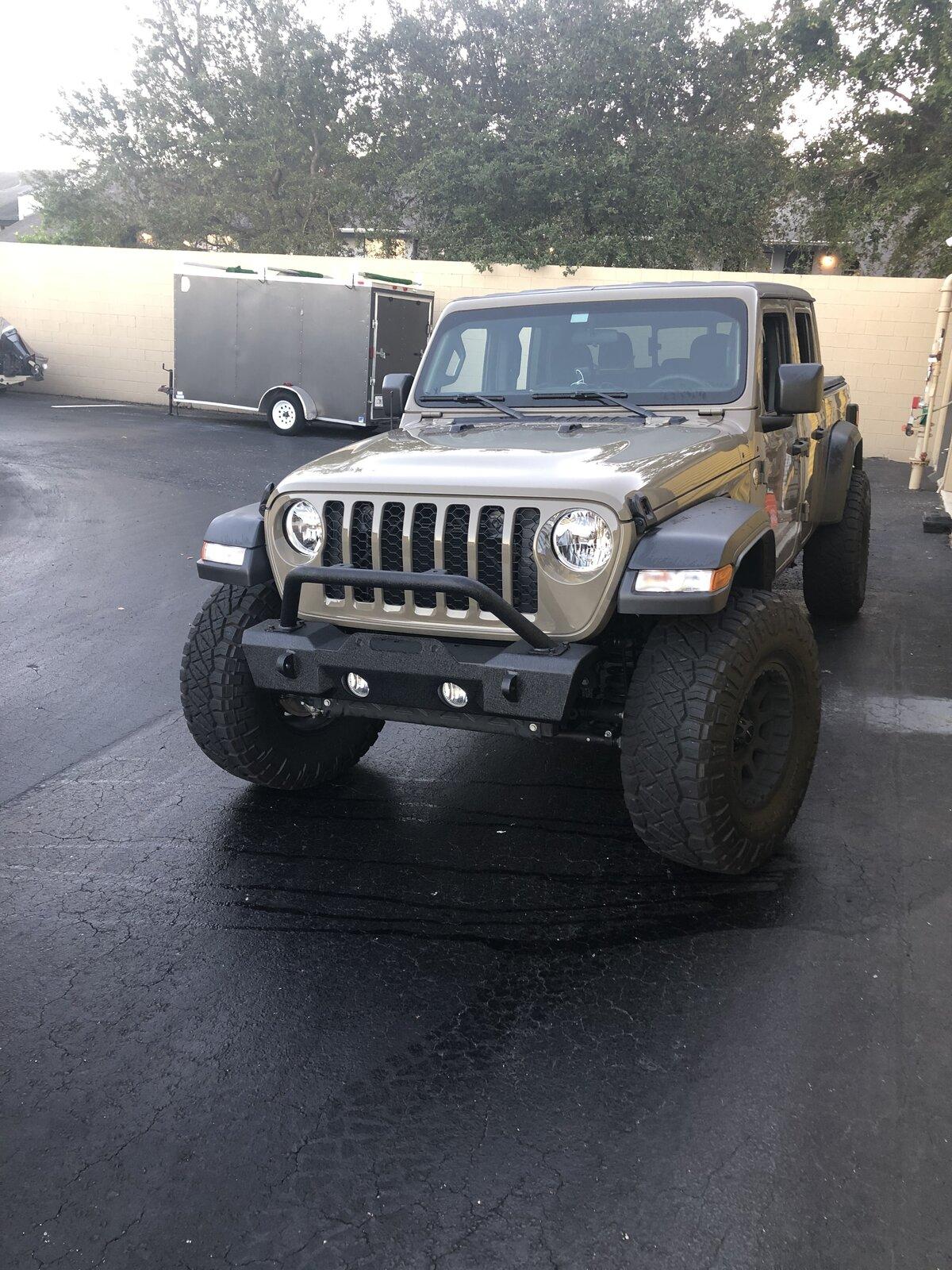 Jeep Gladiator Let’s see those front bumpers! 4B10E0B5-A40D-40BD-A28B-5F31CD8526E7