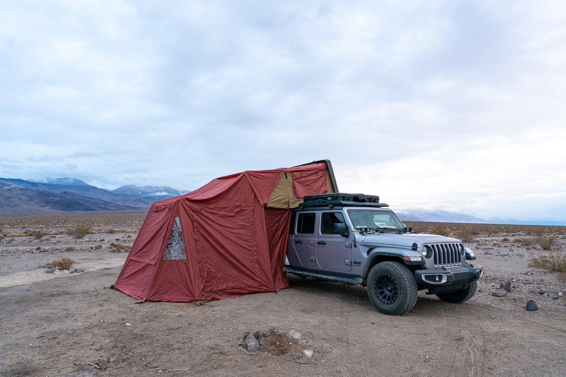 Jeep Gladiator Bed Rack and Roof Top Tents DV2020-943