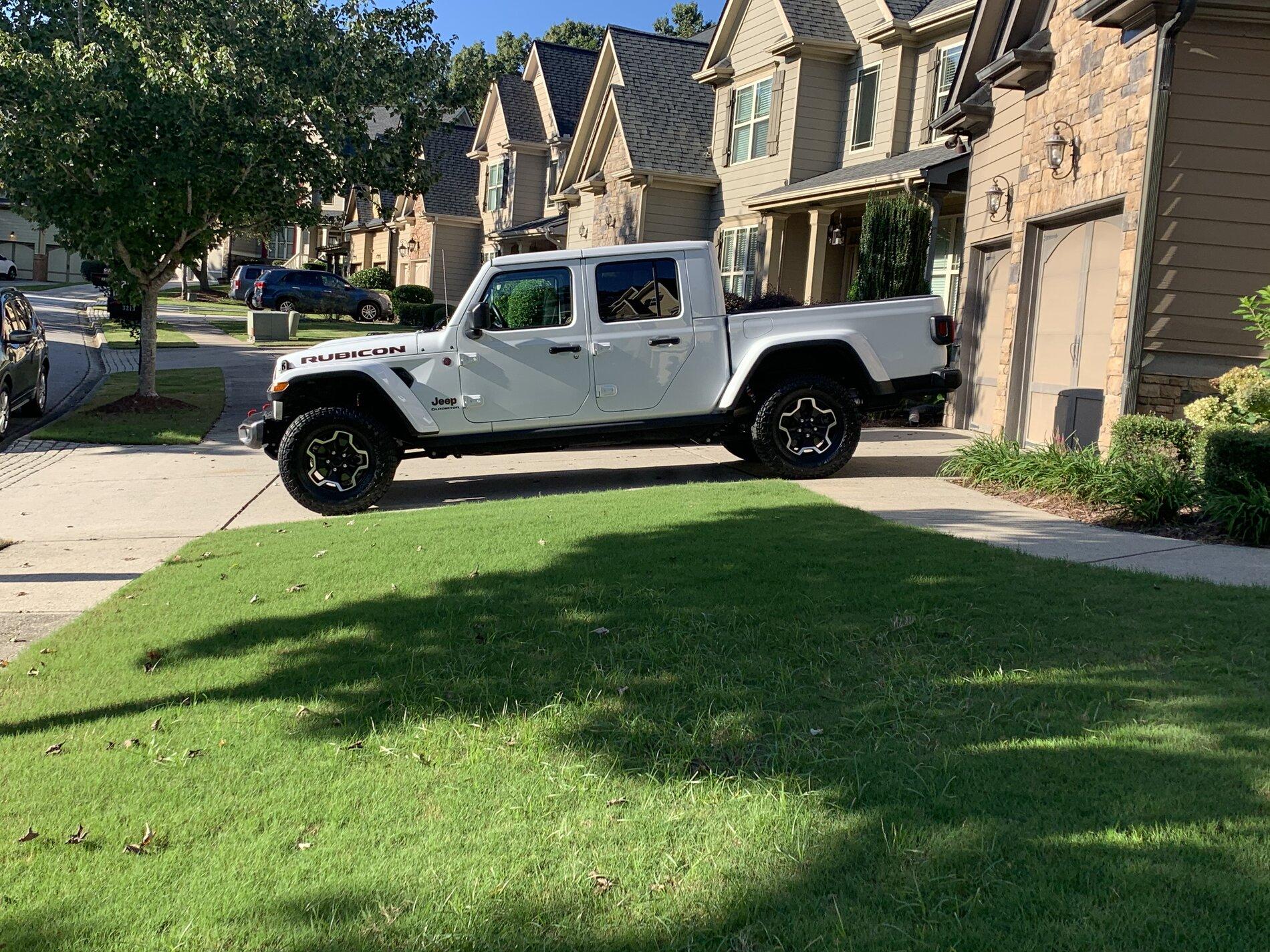 Jeep Gladiator How clean do you keep your machine? F150A090-B4AB-4F15-BB3F-089239BA0D8B