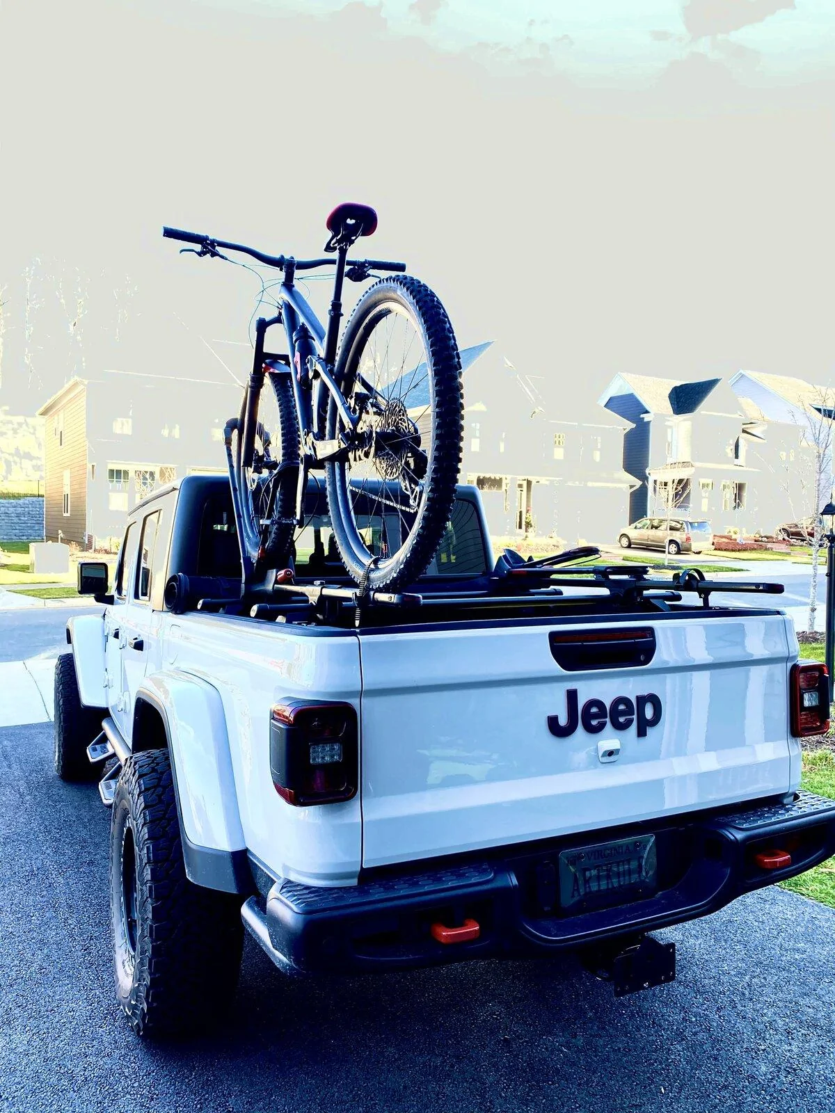 Jeep Gladiator Mopar Crossbar vs Voodoo crossbar 3D128C4F-593F-4F9C-B3CD-D838D76DB80D