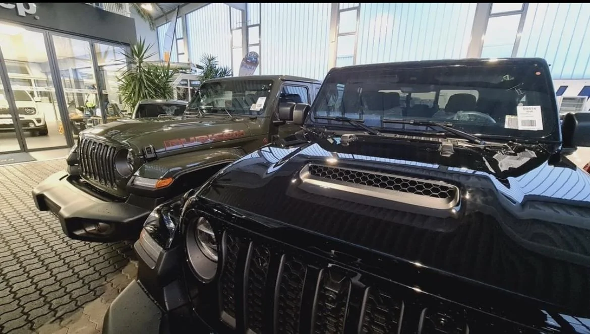 Jeep Gladiator Euro Spec Diesel Gladiator Gets Mojave Hood BC3C9776-F3EB-42E2-9046-119CEA086B26