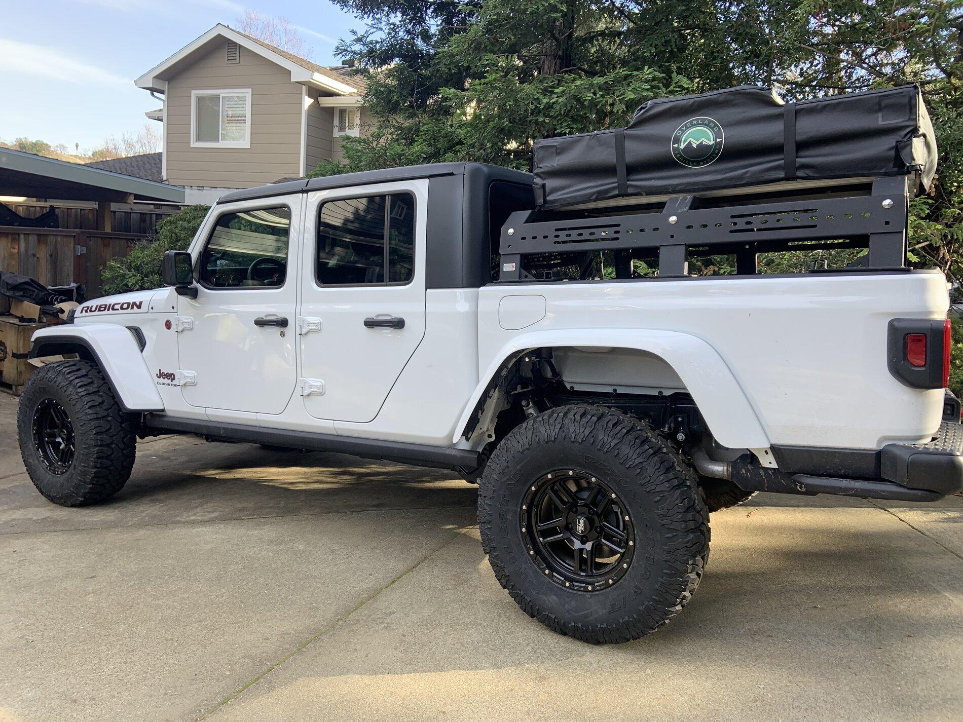 Jeep Gladiator Factory White Fender Flares for Sale IMG_2641