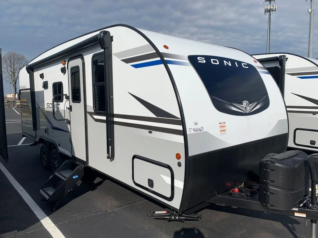 Jeep Gladiator So, what is everybody towing? 34006-2021-Venture-Sonic-20210115