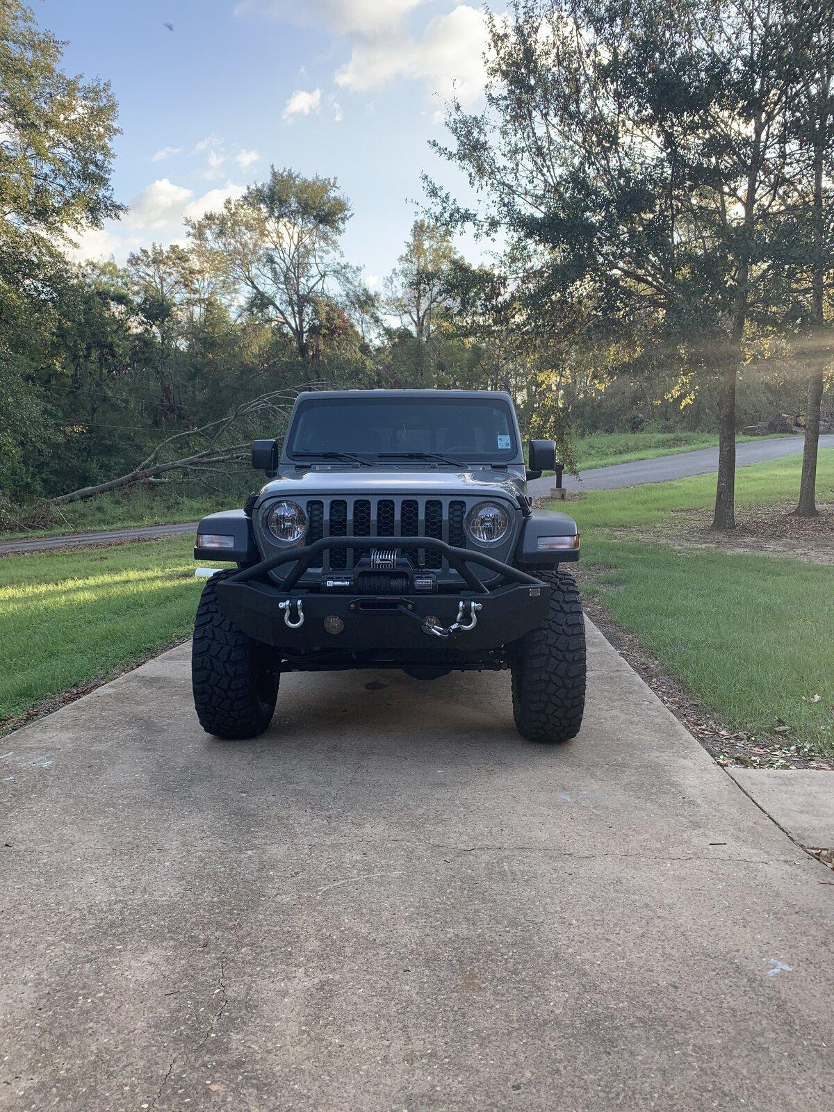 Jeep Gladiator Pictures Wanted - 35’s on 2” lift CC02FACF-ED97-472C-BA29-28A7E0380C01