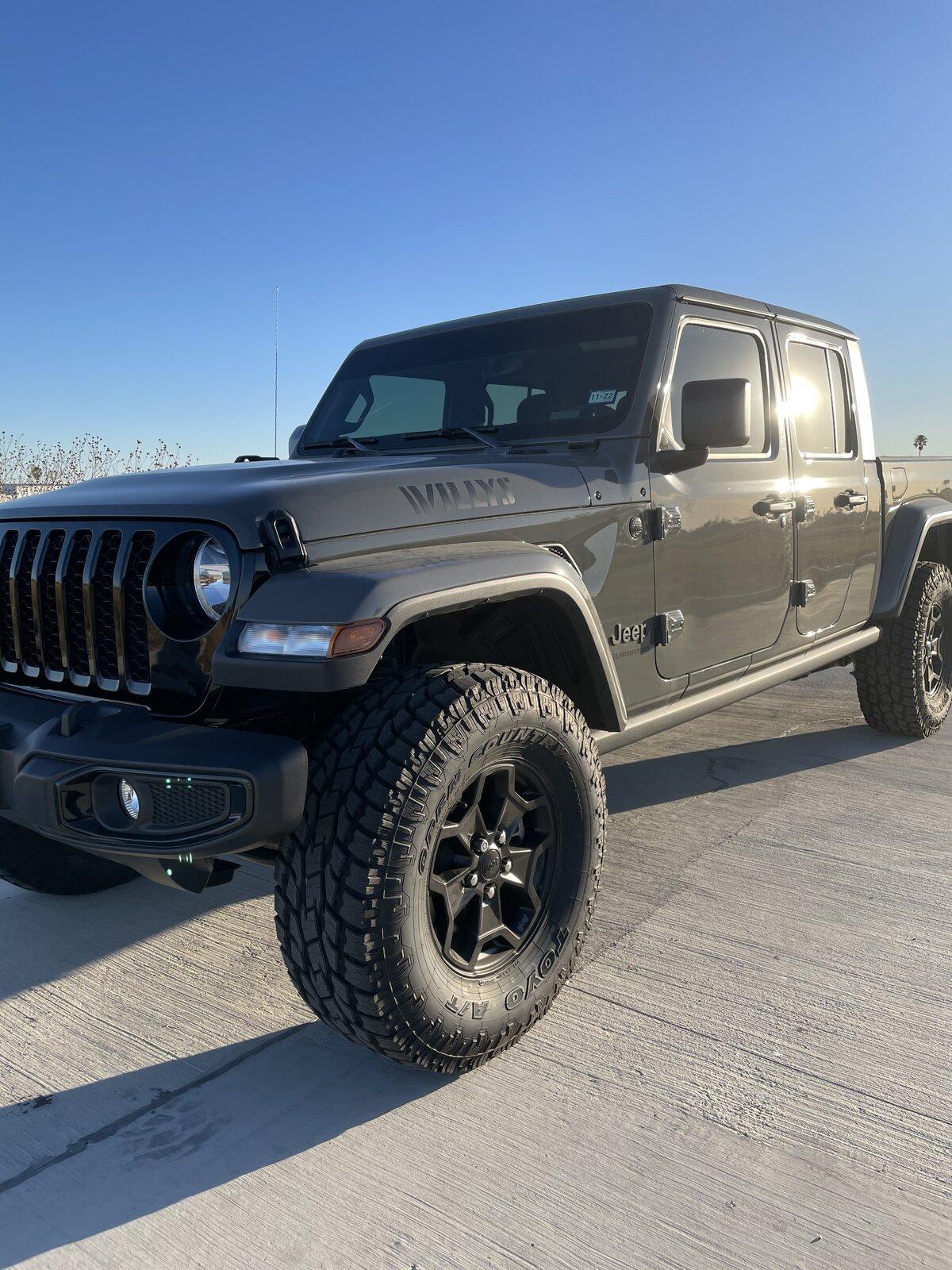 Jeep Gladiator STING GRAY Gladiator JT Club B0370DB3-A1BA-48BE-9B1A-B234D5FCA7B6