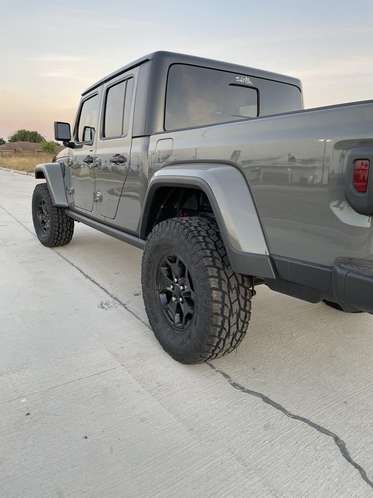 Jeep Gladiator STING GRAY Gladiator JT Club 71ACA31B-1B83-4A63-A0F6-02873256765F