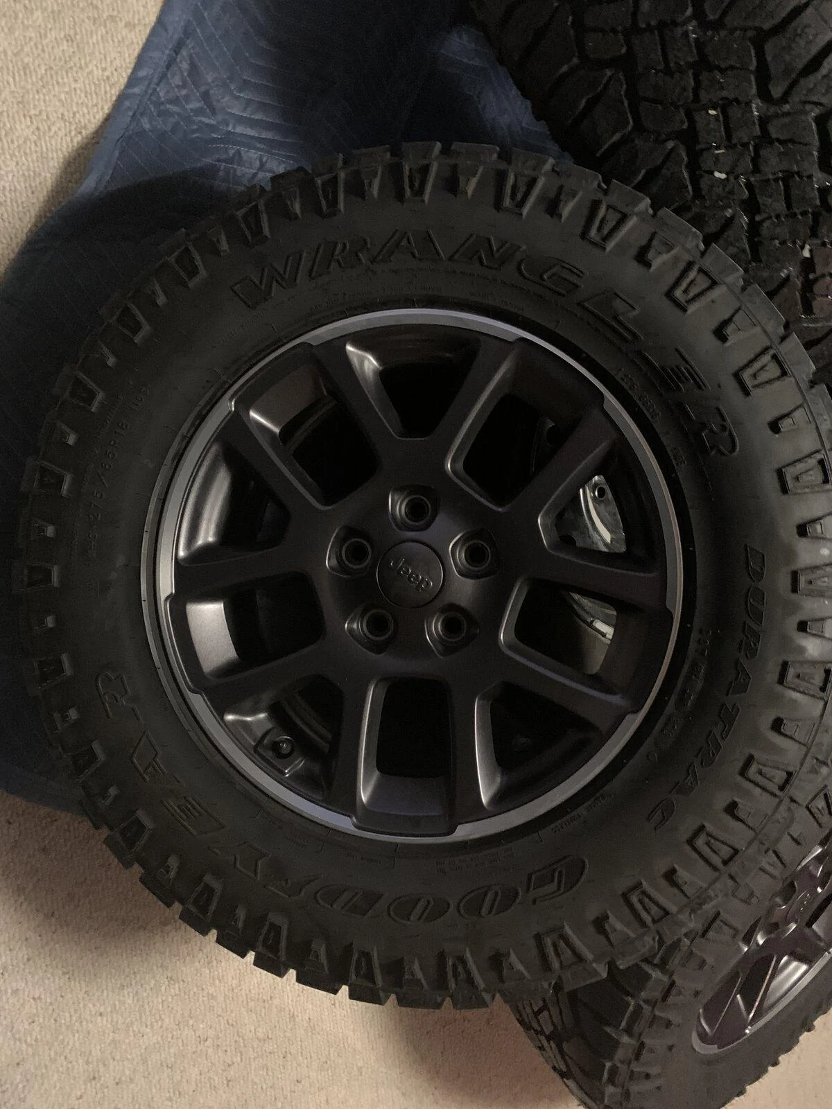 Jeep Gladiator Overland wheels with 275/65/18 wrangler duratrac tires 5CDF4032-8323-4E39-B8A8-048F9BEB73DF