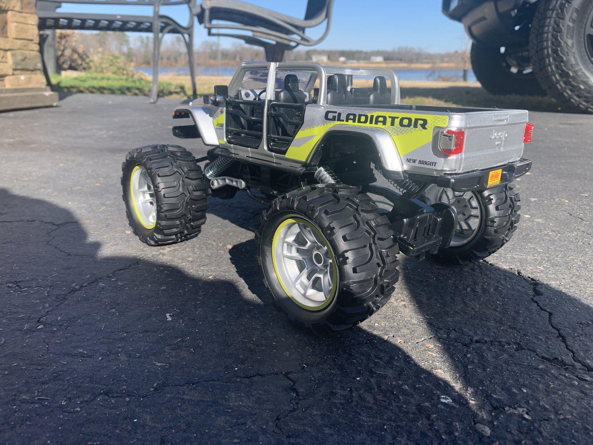 Jeep Gladiator New Gladiator !!!! A88BBF44-D492-4CB0-B59A-C1BD17FE8BD3