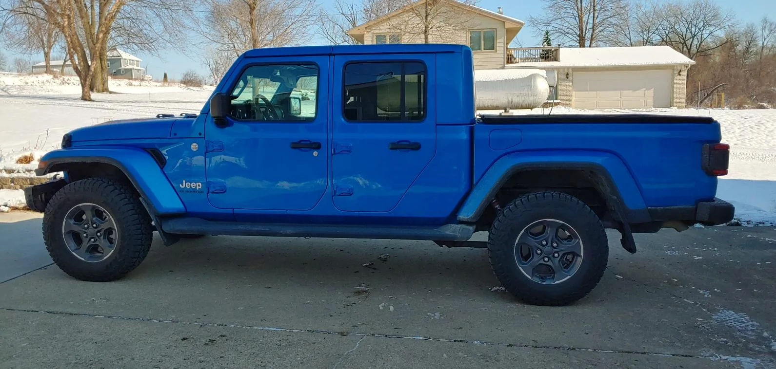 Jeep Gladiator Swapping 17s for 18s 20201216_125118_HDR