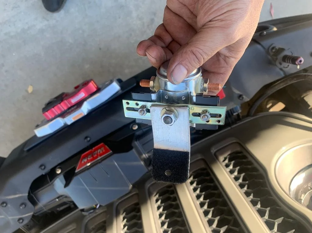 Jeep Gladiator Winch disconnect switch WlF0g9
