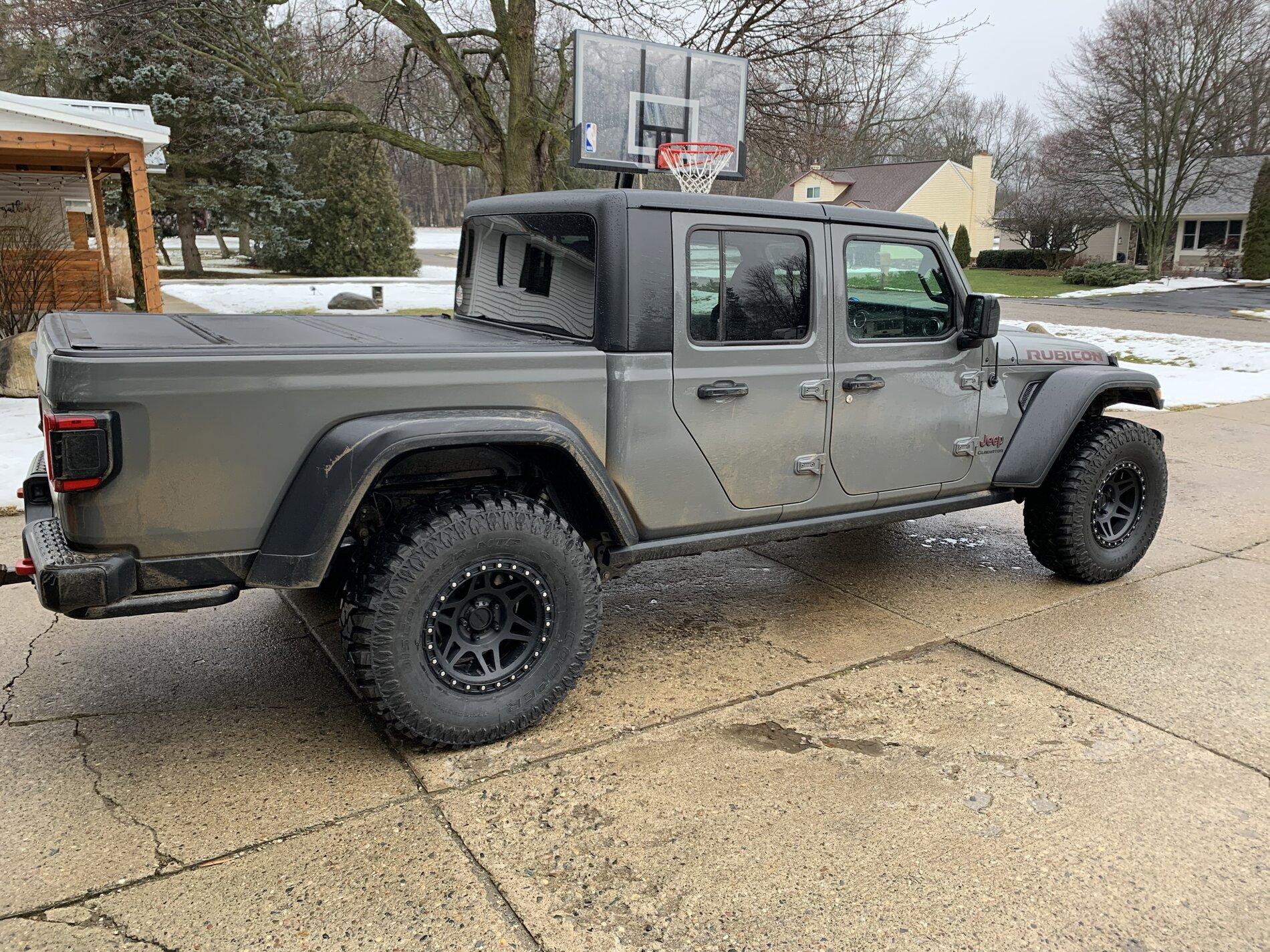 Jeep Gladiator SHOW ME YOUR WHEELS! 17EFC870-82F9-42D4-B3C6-96C63893CFB6