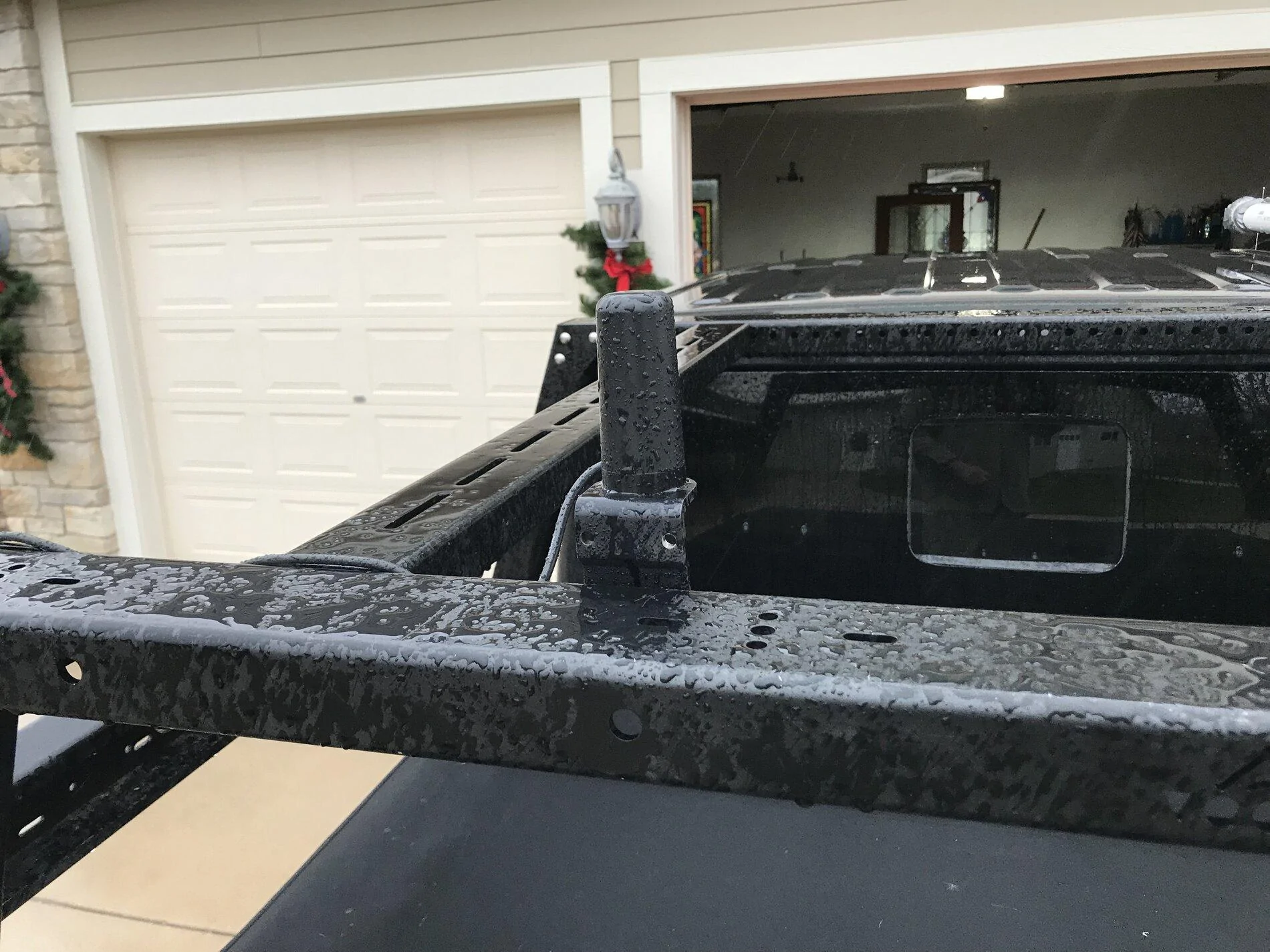 Jeep Gladiator Mounting GMRS antenna IMG_4789