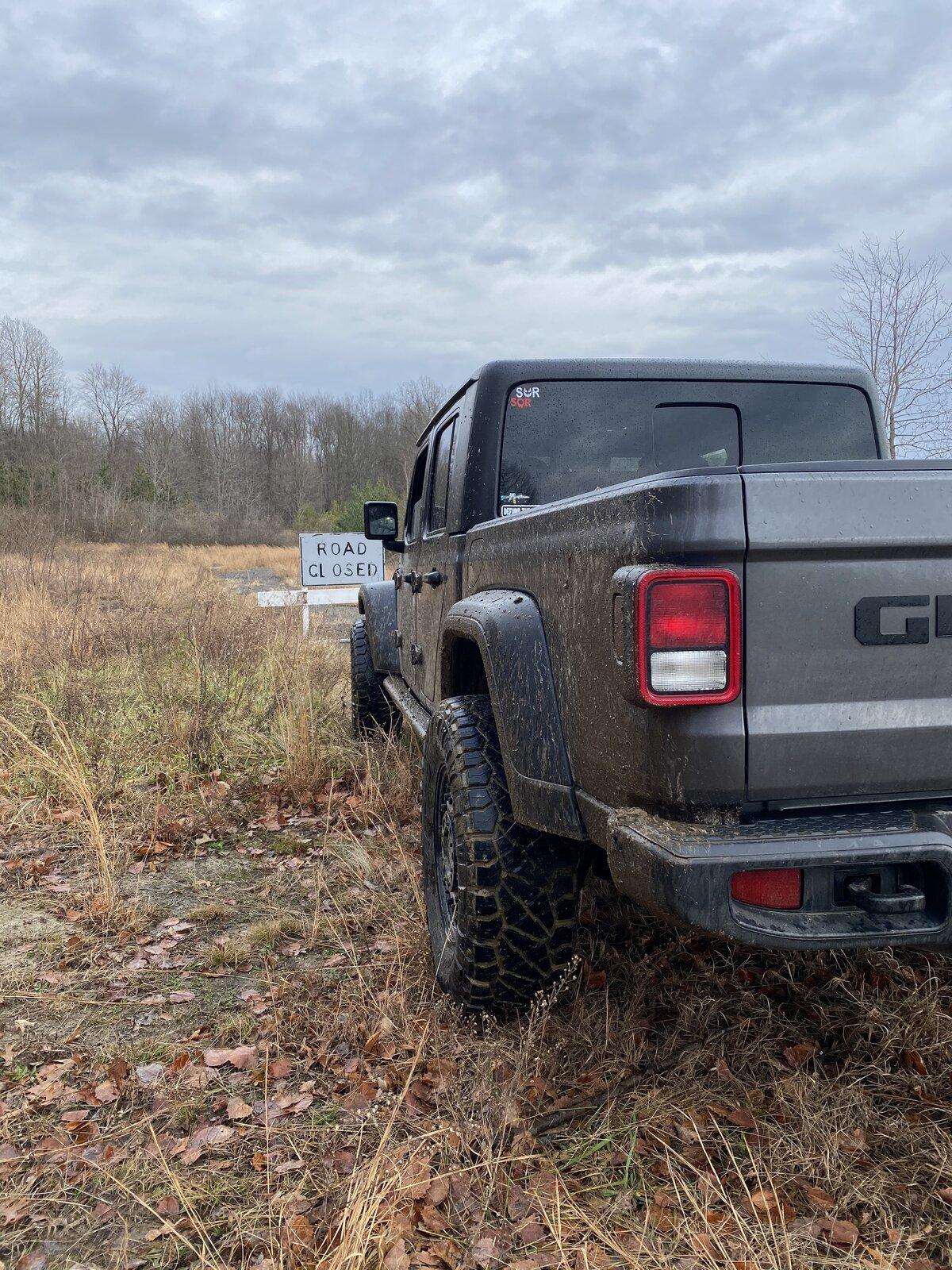 Jeep Gladiator (4) Black Rhino Arsenals w/ Ridge Grapplers 355C1F98-2BC6-4D16-AD0C-20CD137D0BF2