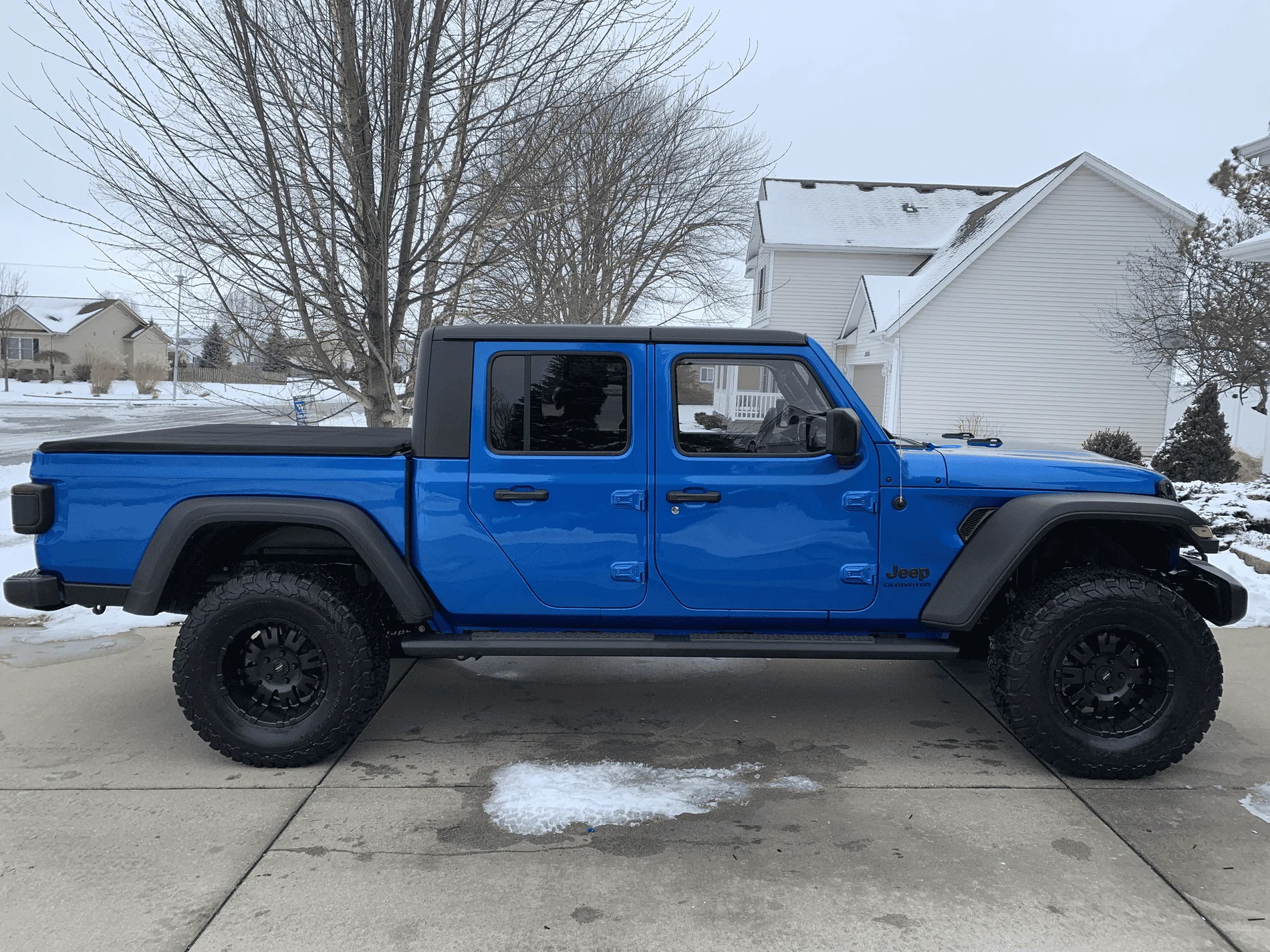 Jeep Gladiator HYDRO BLUE PEARL Gladiator JT Club tempImage7aspl