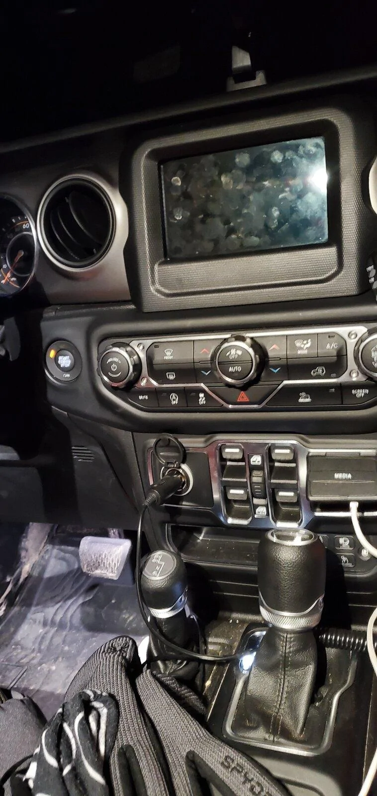 Jeep Gladiator 7 inch jeep radio $450 20210111_072939