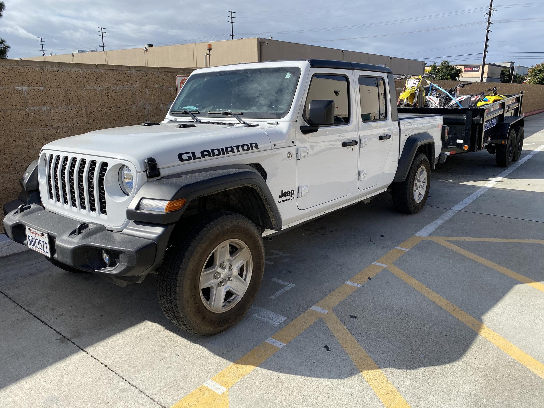 Jeep Gladiator Gladiator demographics POLL! Why did you buy a Gladiator? 8EABDC0B-3CD7-4EC0-8D63-AD6583070664