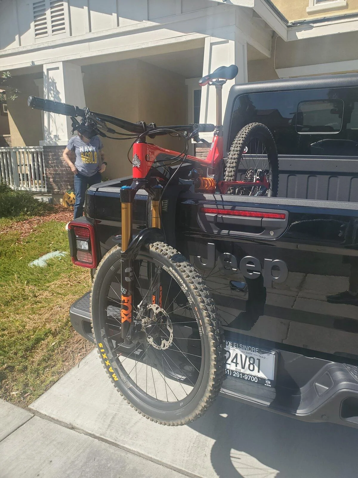 Jeep Gladiator Mountain Bikes - How are you guys carrying them?? 20201007_122009