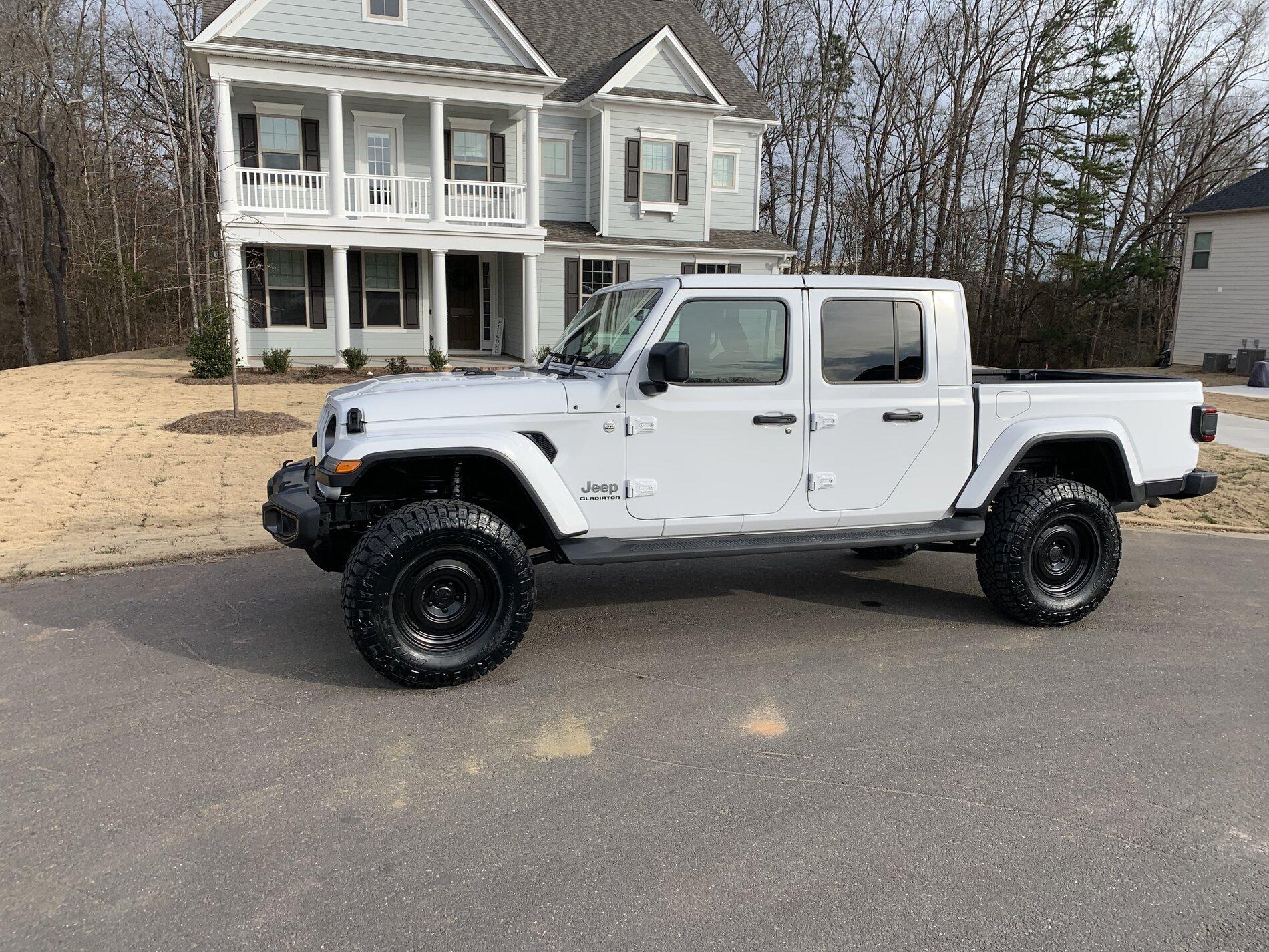 Jeep Gladiator BRIGHT WHITE Gladiator JT Club IMG_4949
